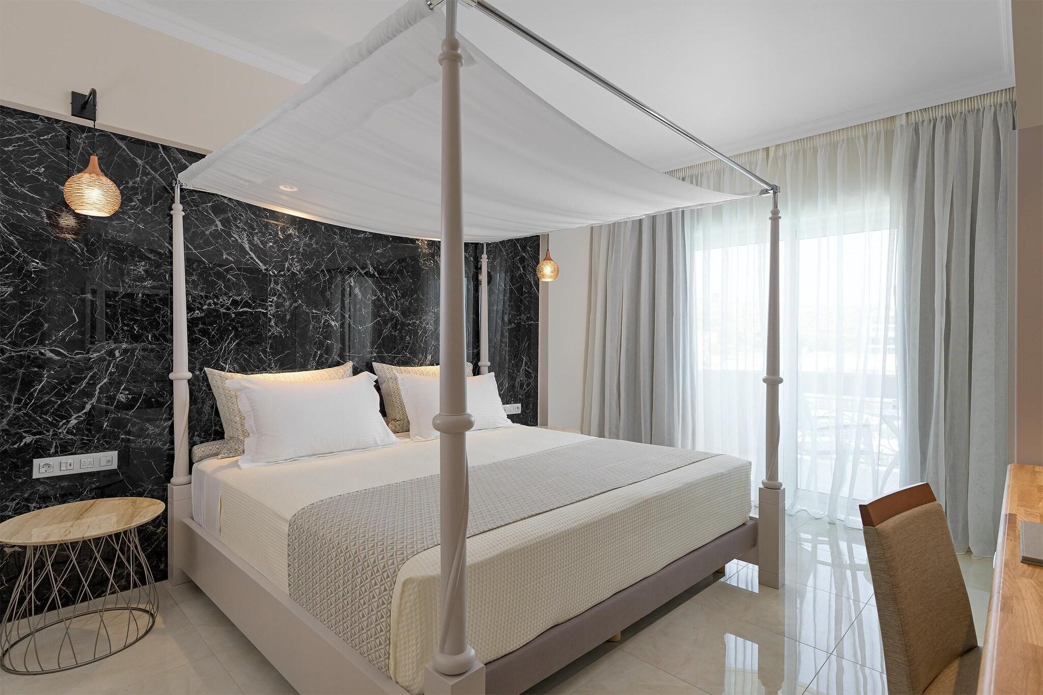 Suite Queen Size Bed