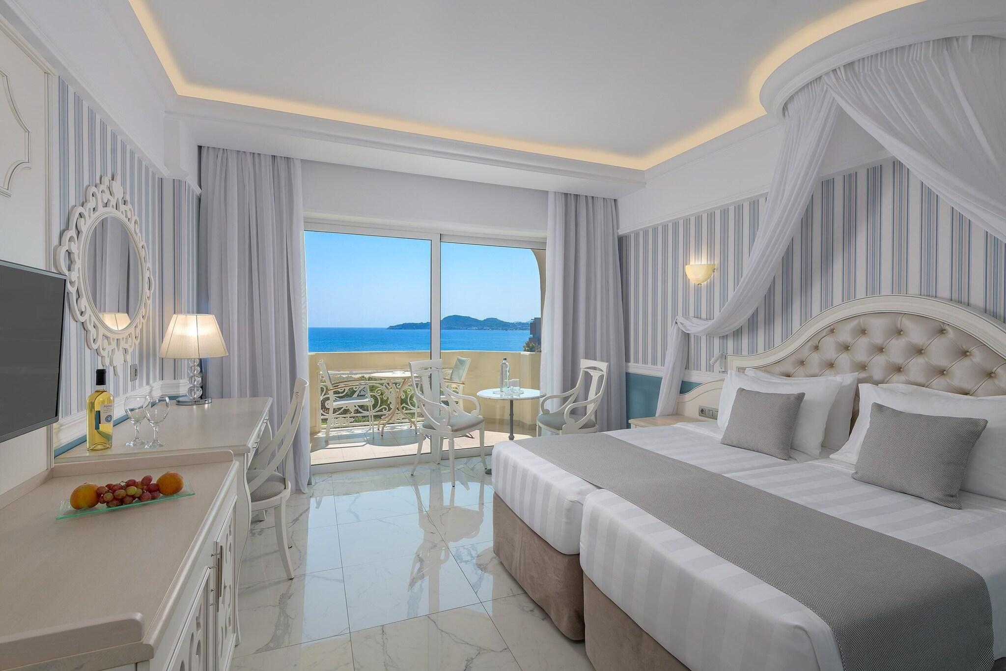 Double or Twin Deluxe Sea View