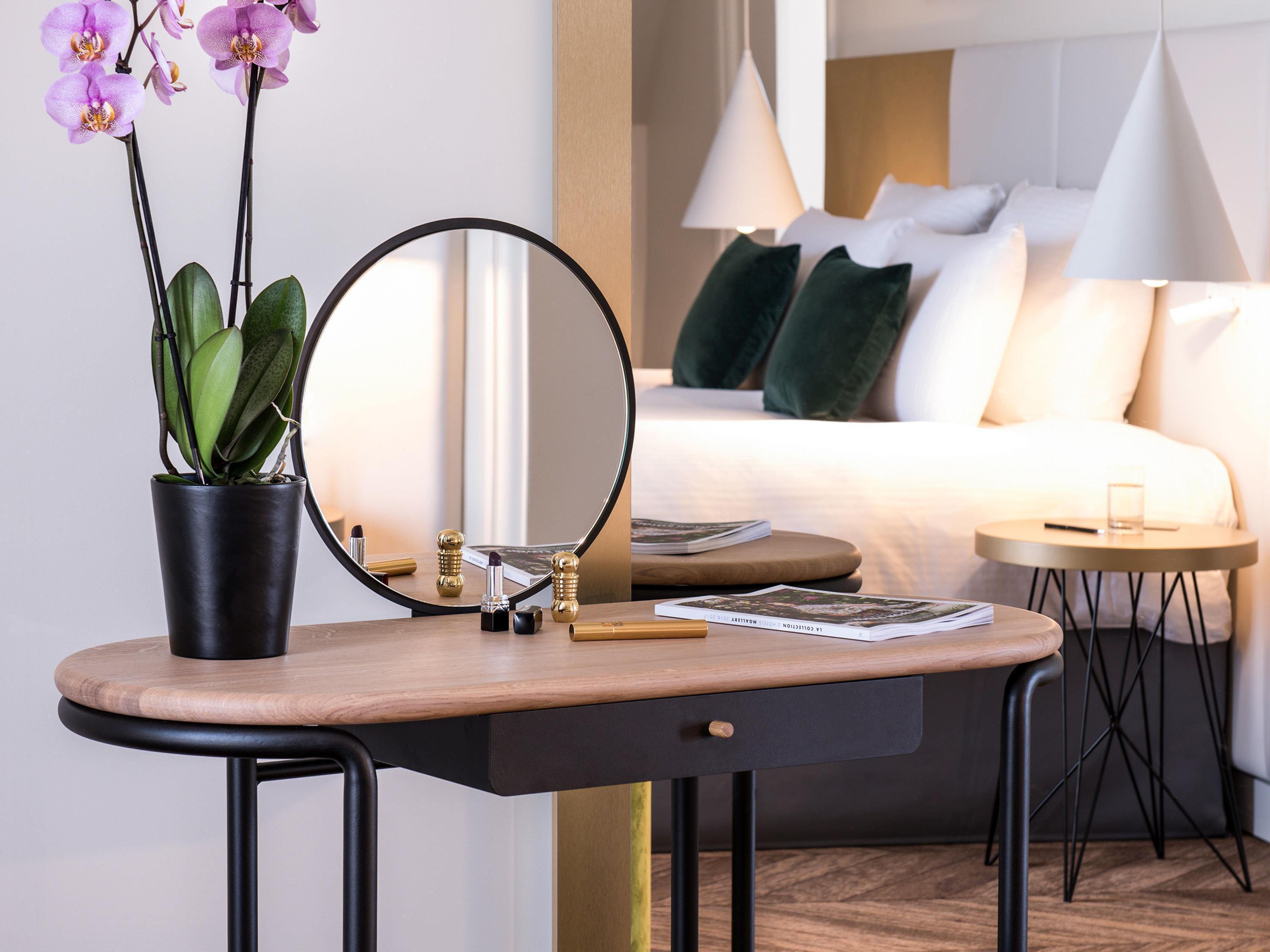 Double Deluxe King Bed