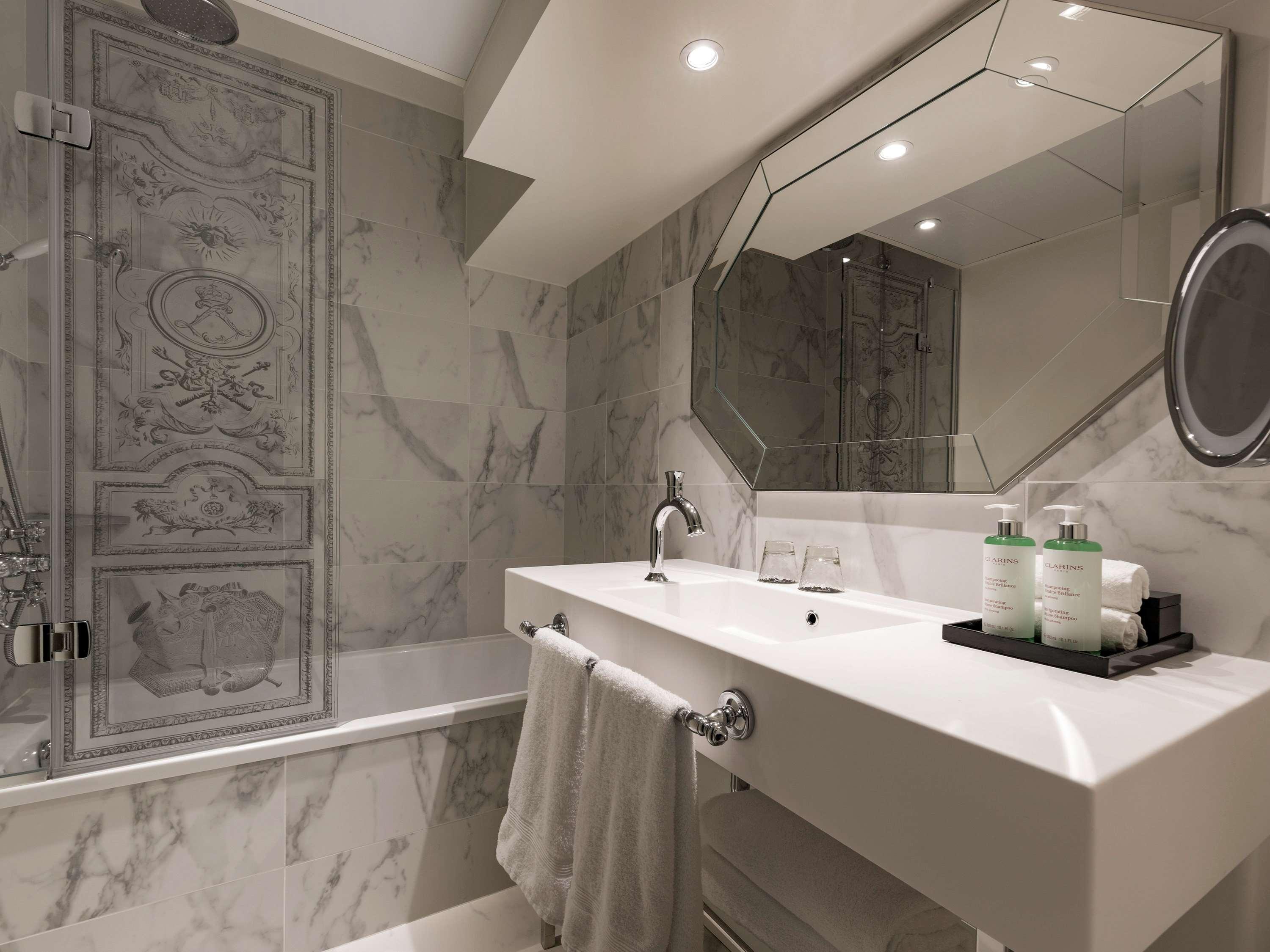 Double Superior Queen Bed