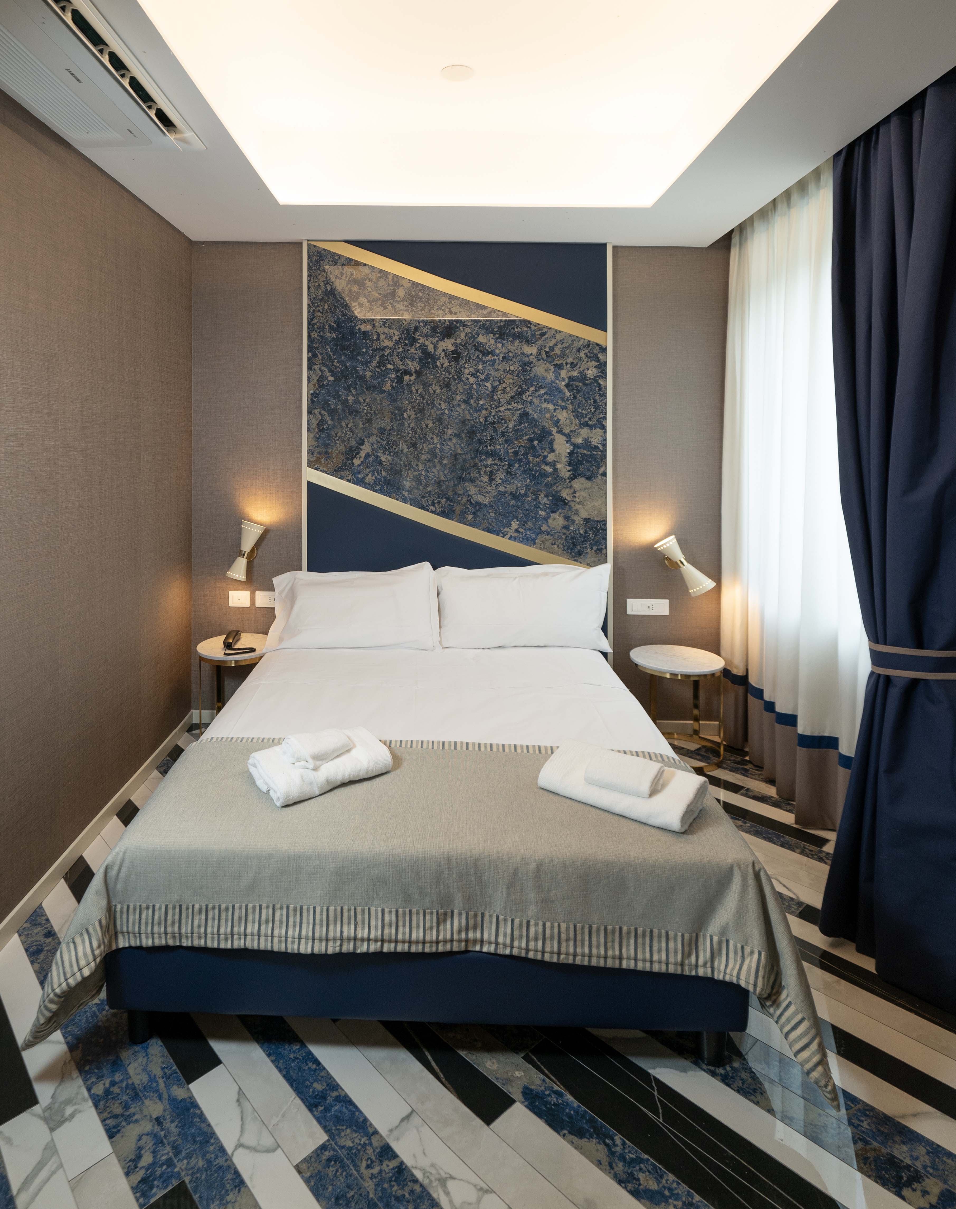 Double or Twin Standard