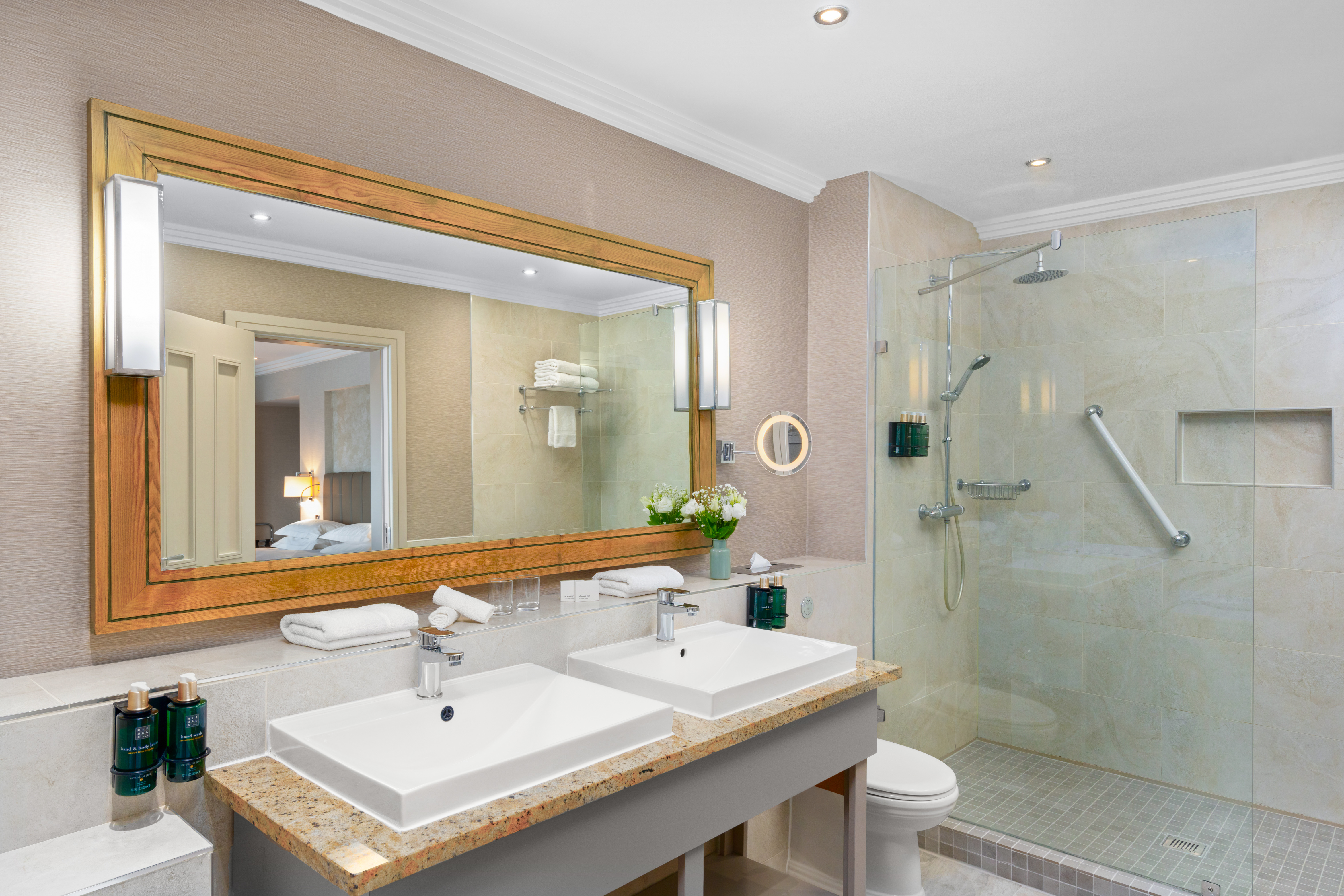 Double Sea View King Bed