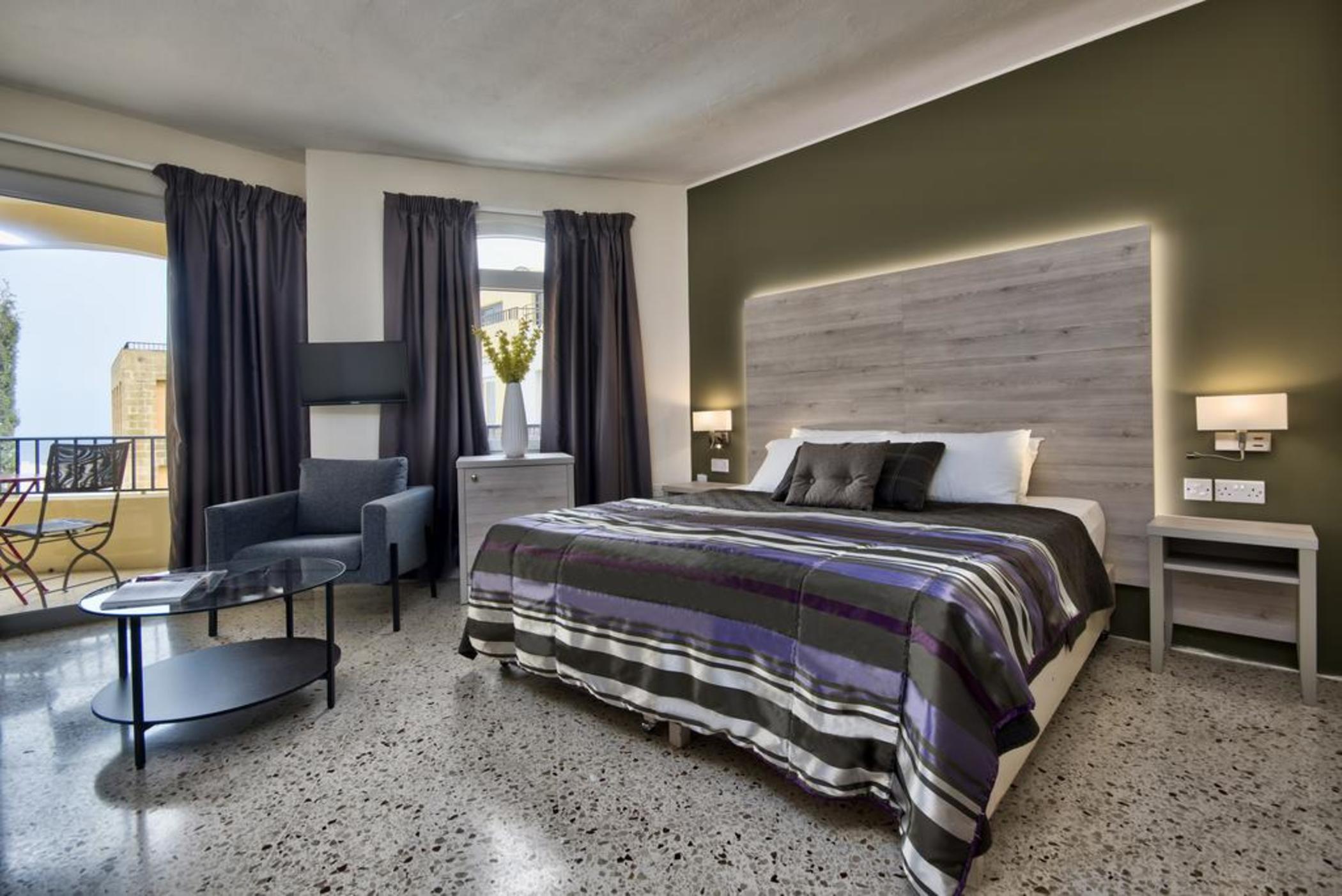 Double or Twin Standard