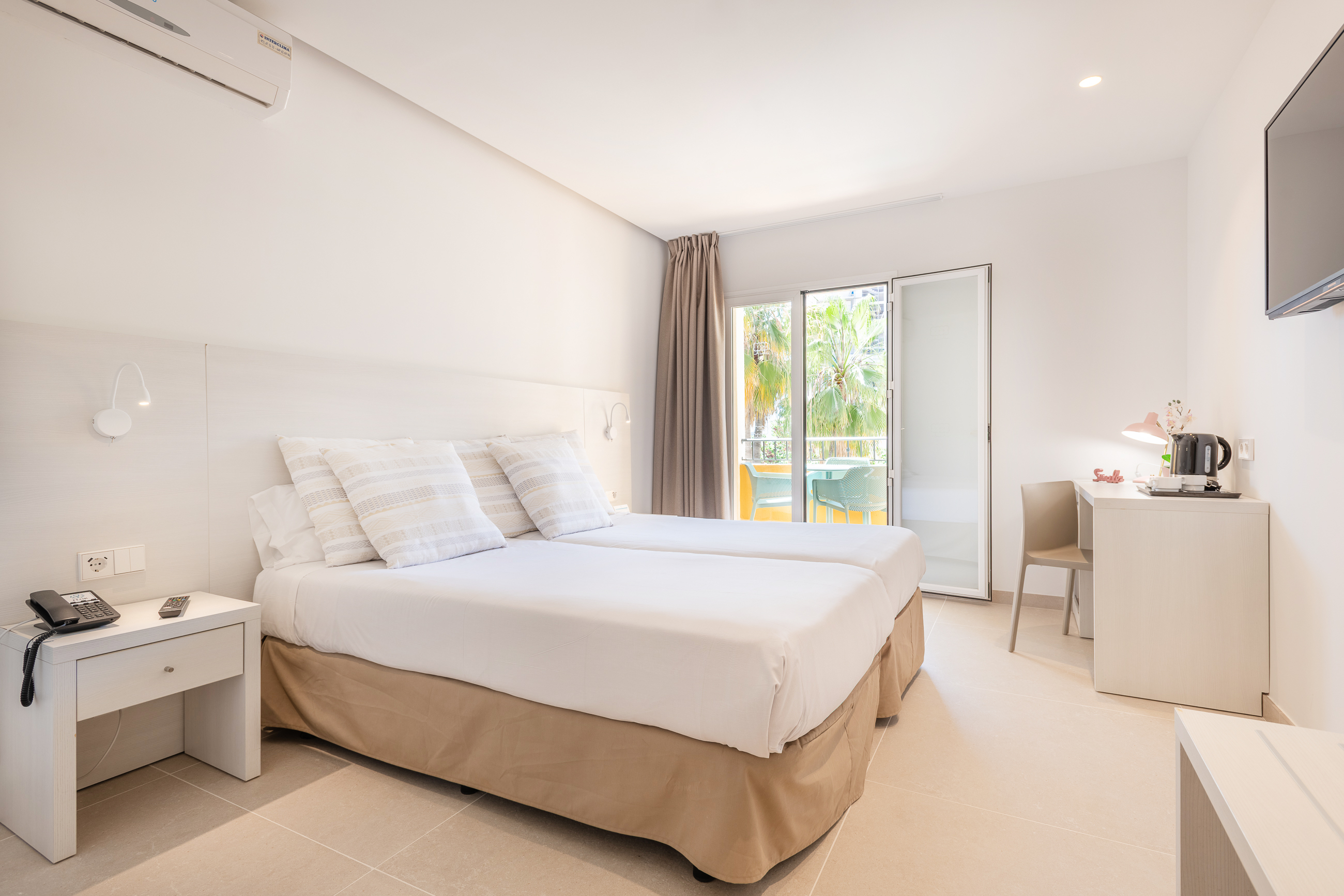 Double or Twin Sea View