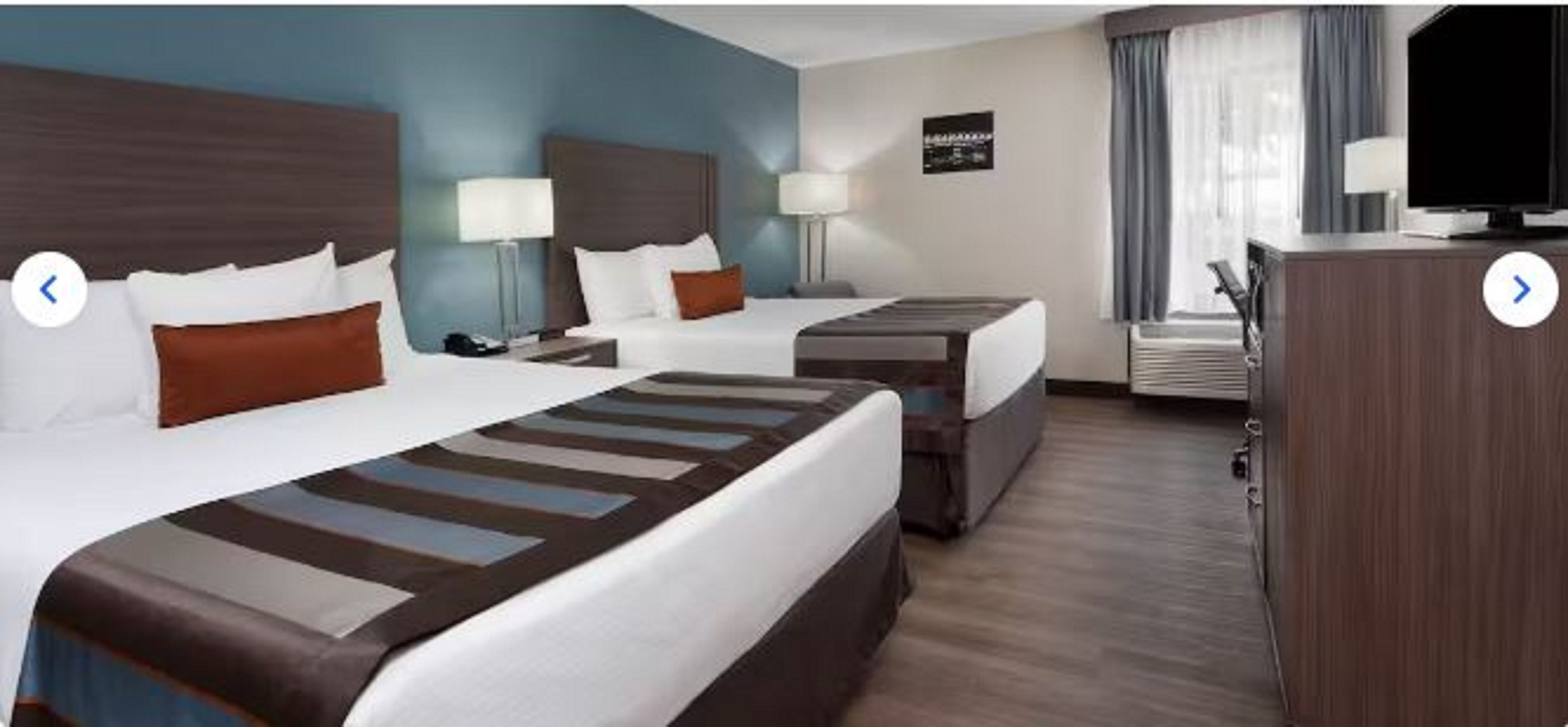 Double Deluxe Two Beds