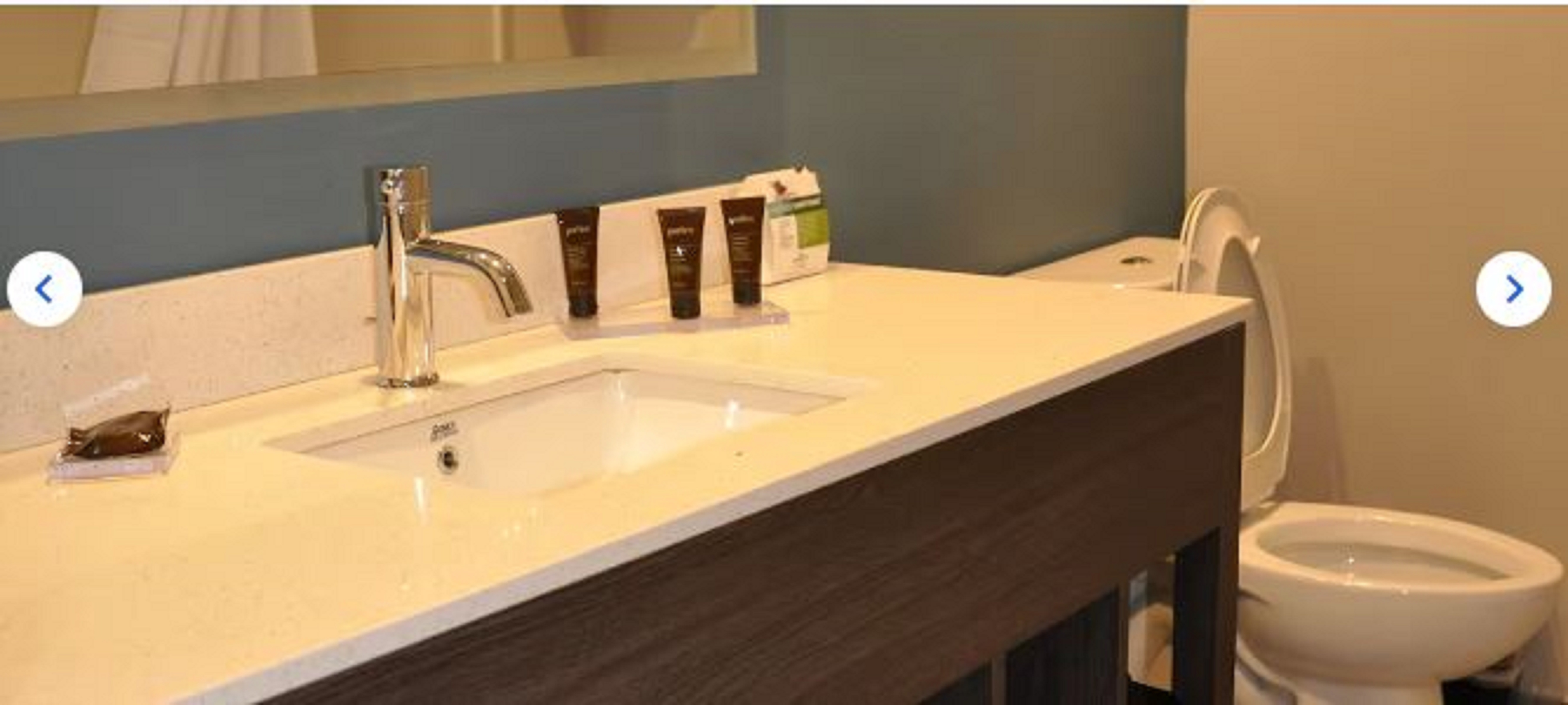 Double Deluxe Two Beds