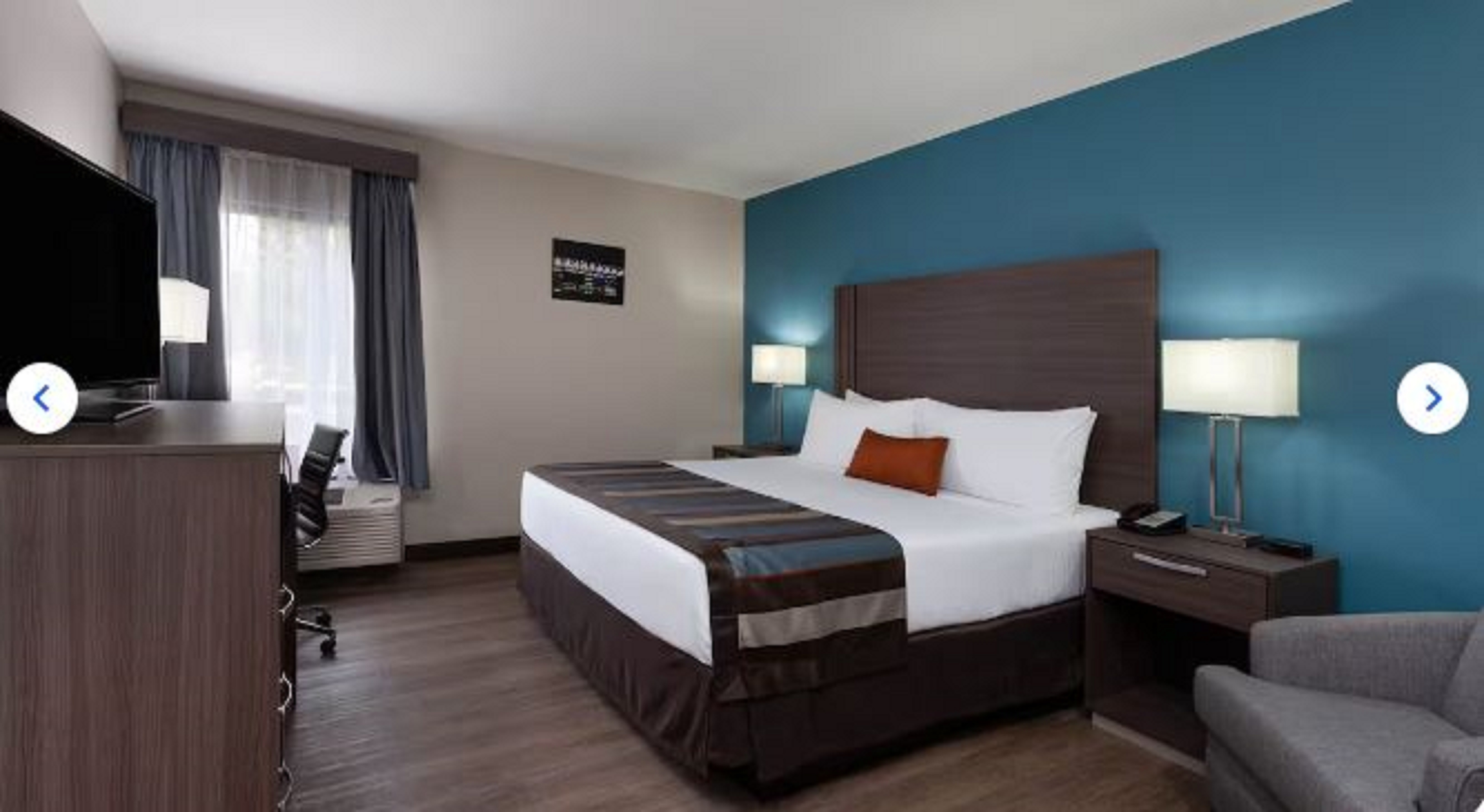 Room Deluxe King Bed