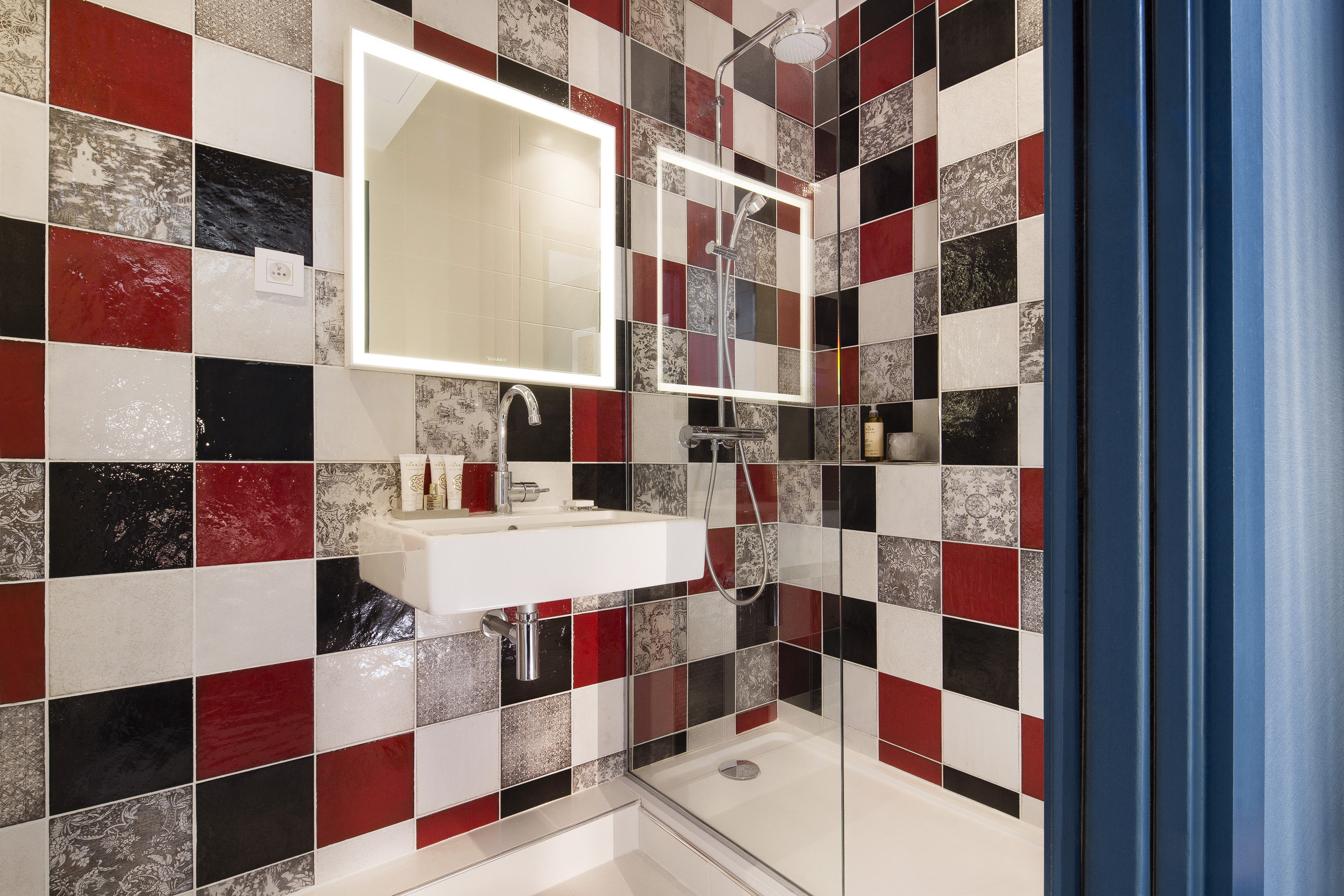 Double or Twin Standard