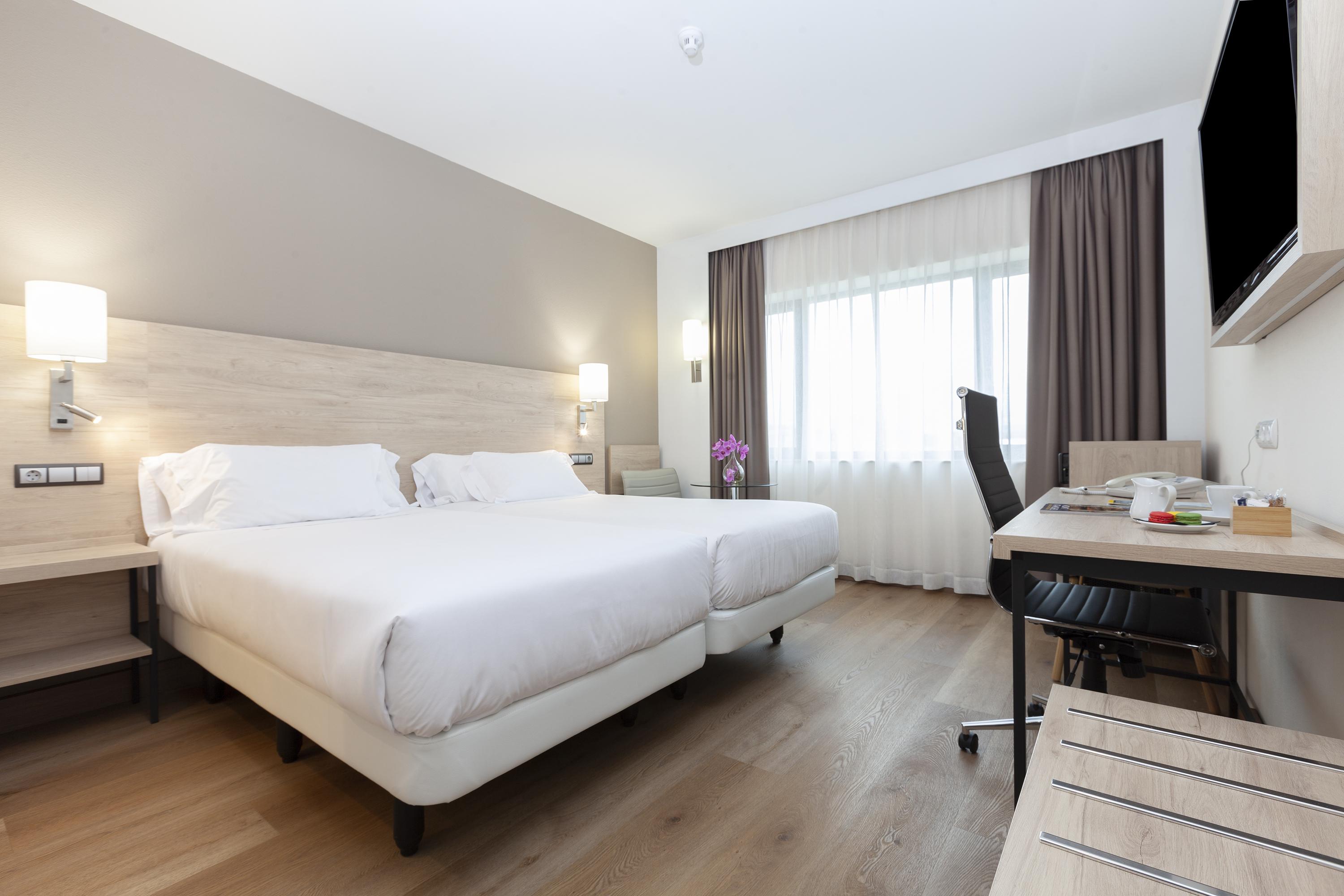 Double or Twin Deluxe