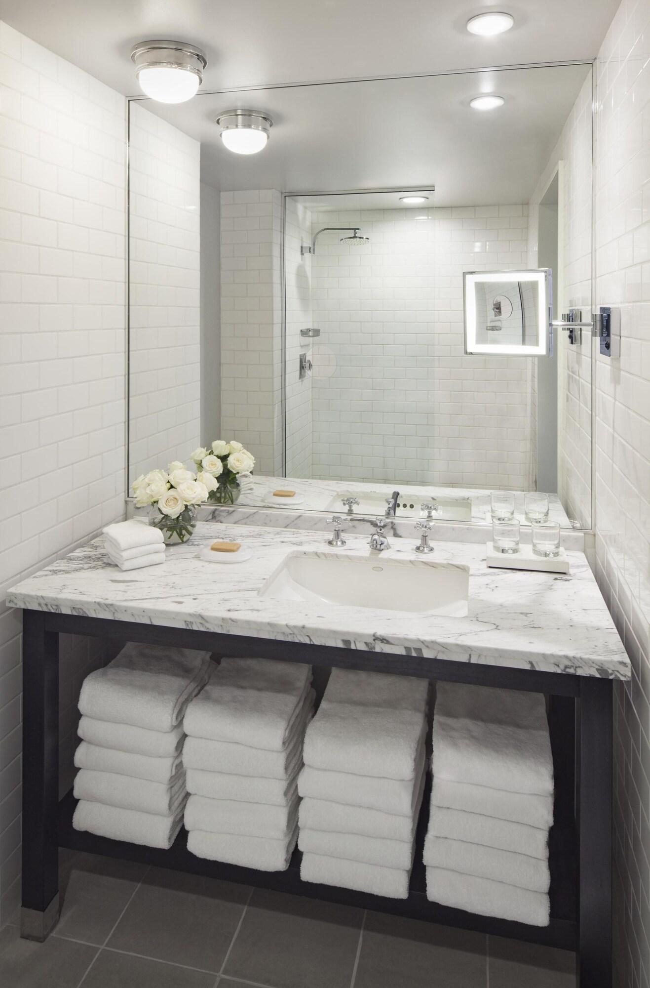 Double Classic Two Double Beds