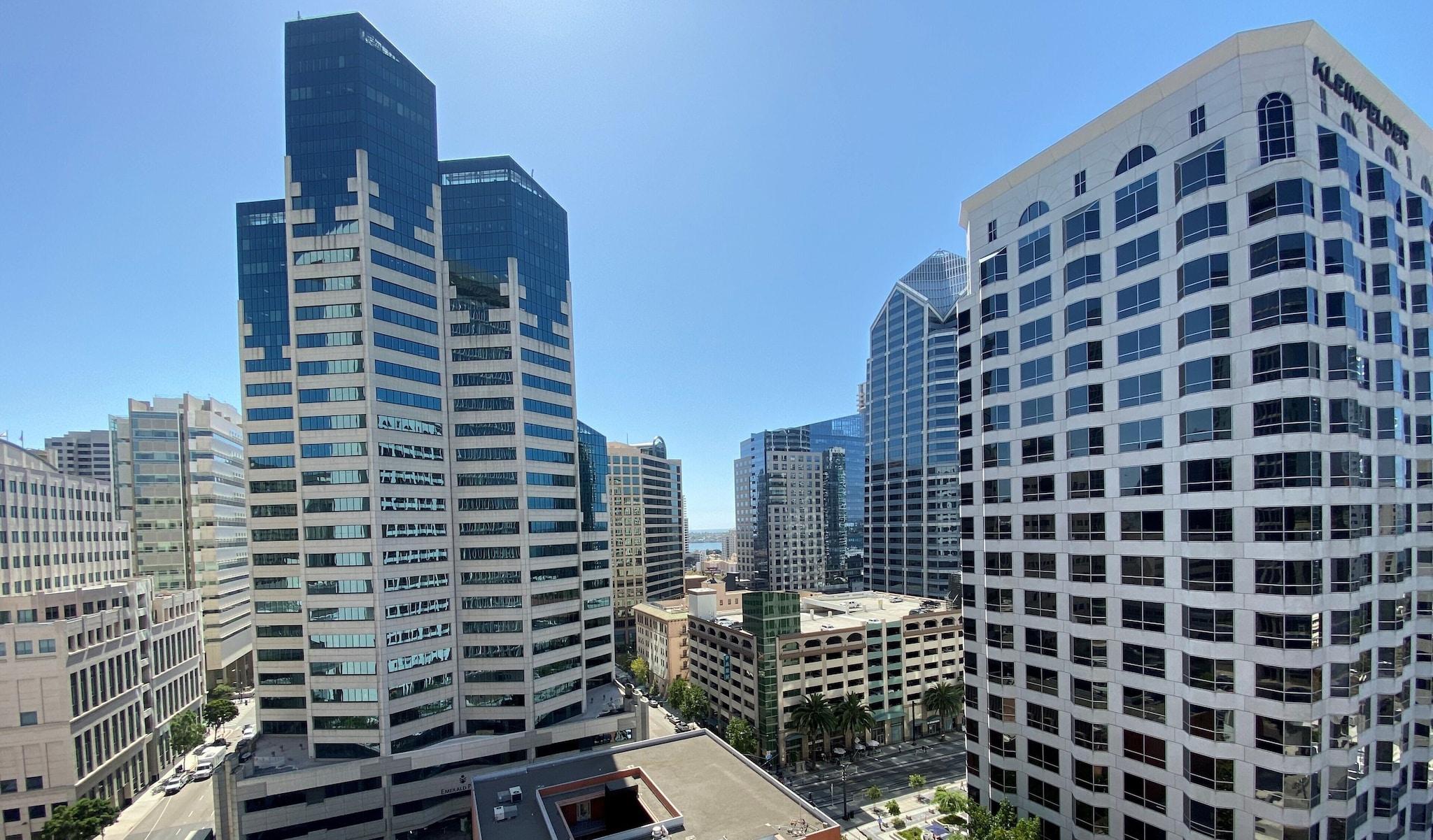 Double City View King Bed