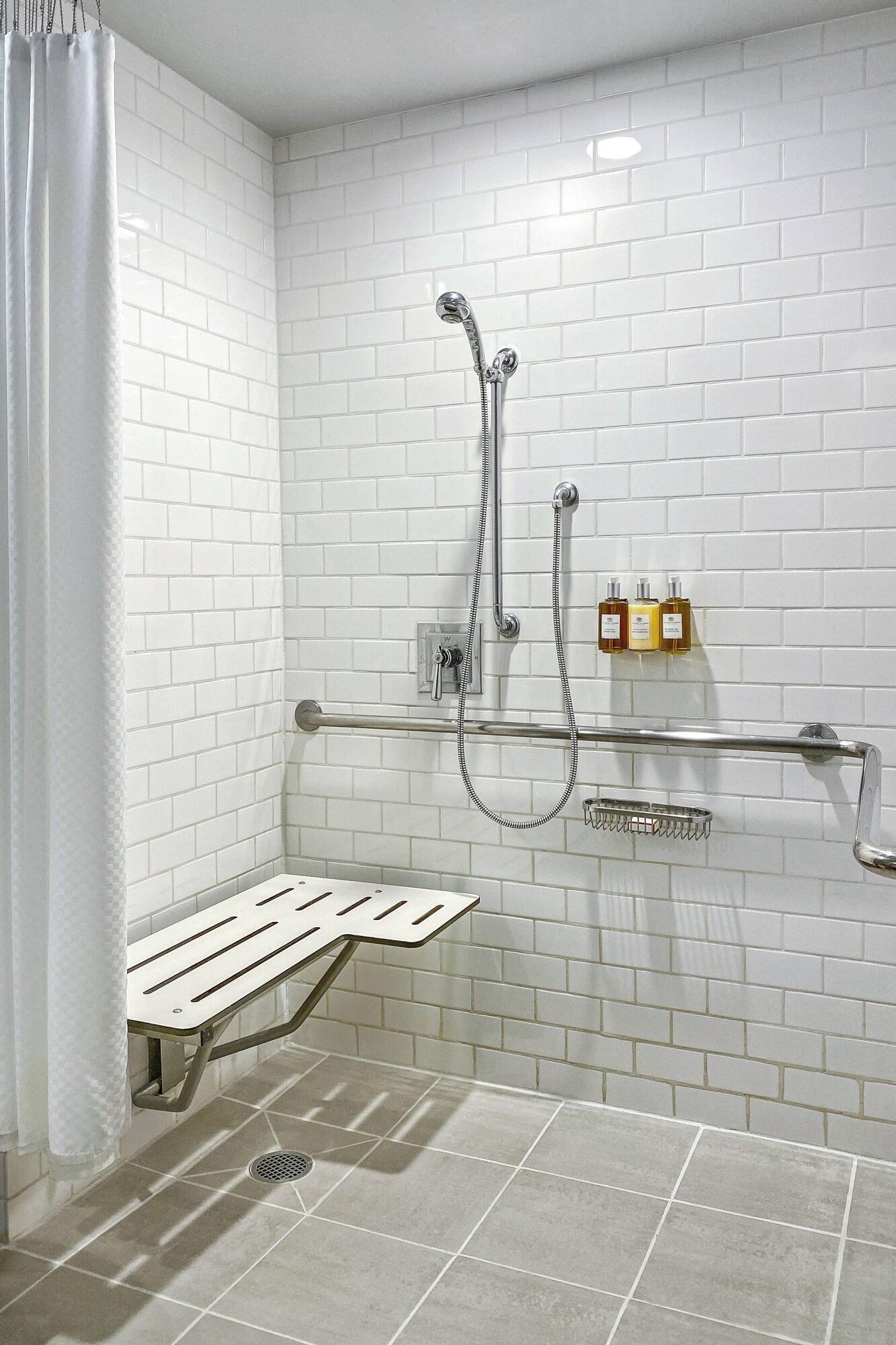 Double King Bed Non Smoking