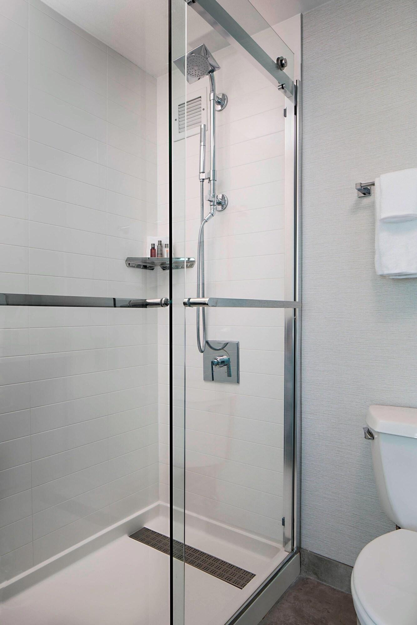 Double Club King Bed