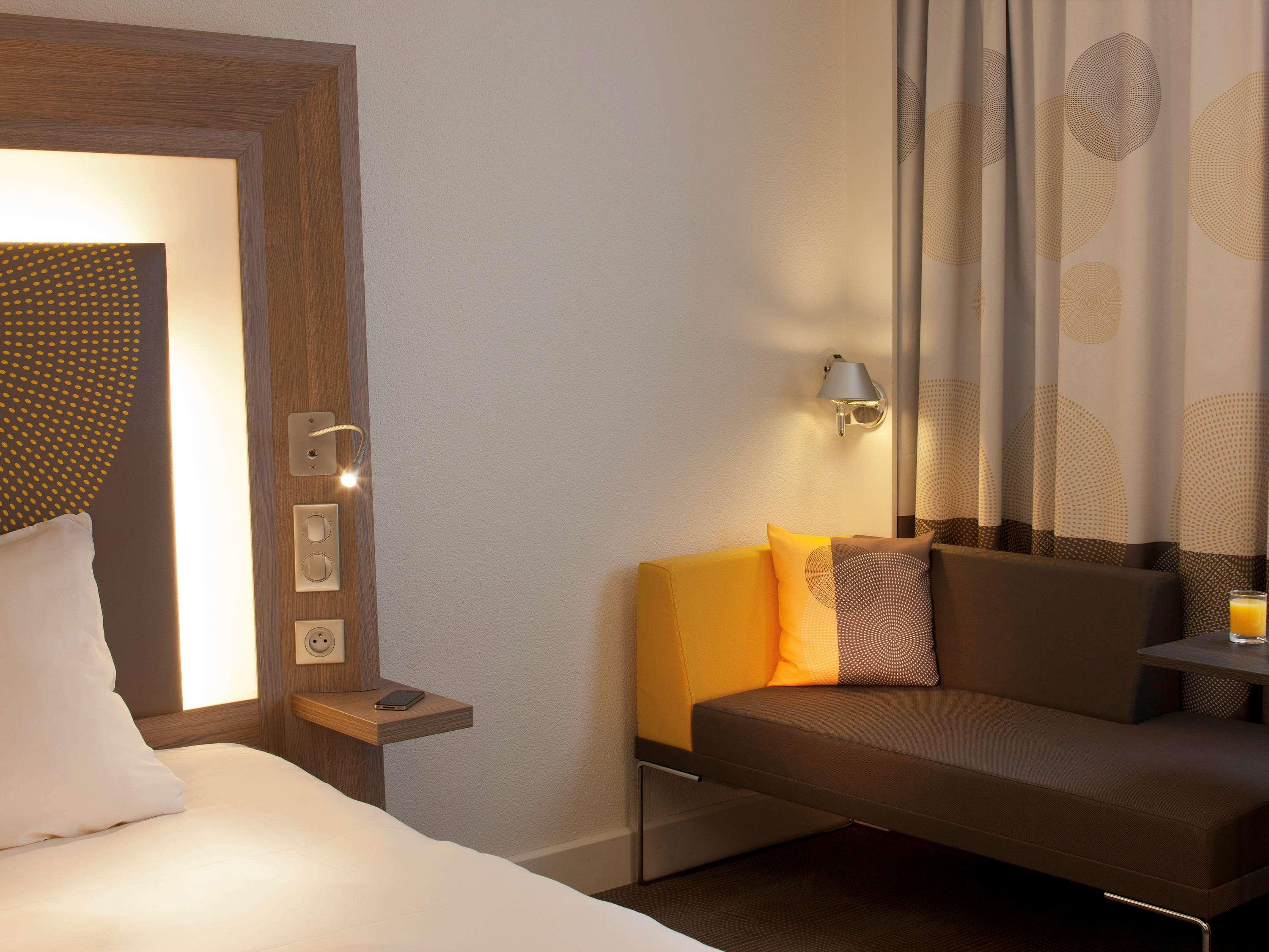 Double Executive Queen Bed