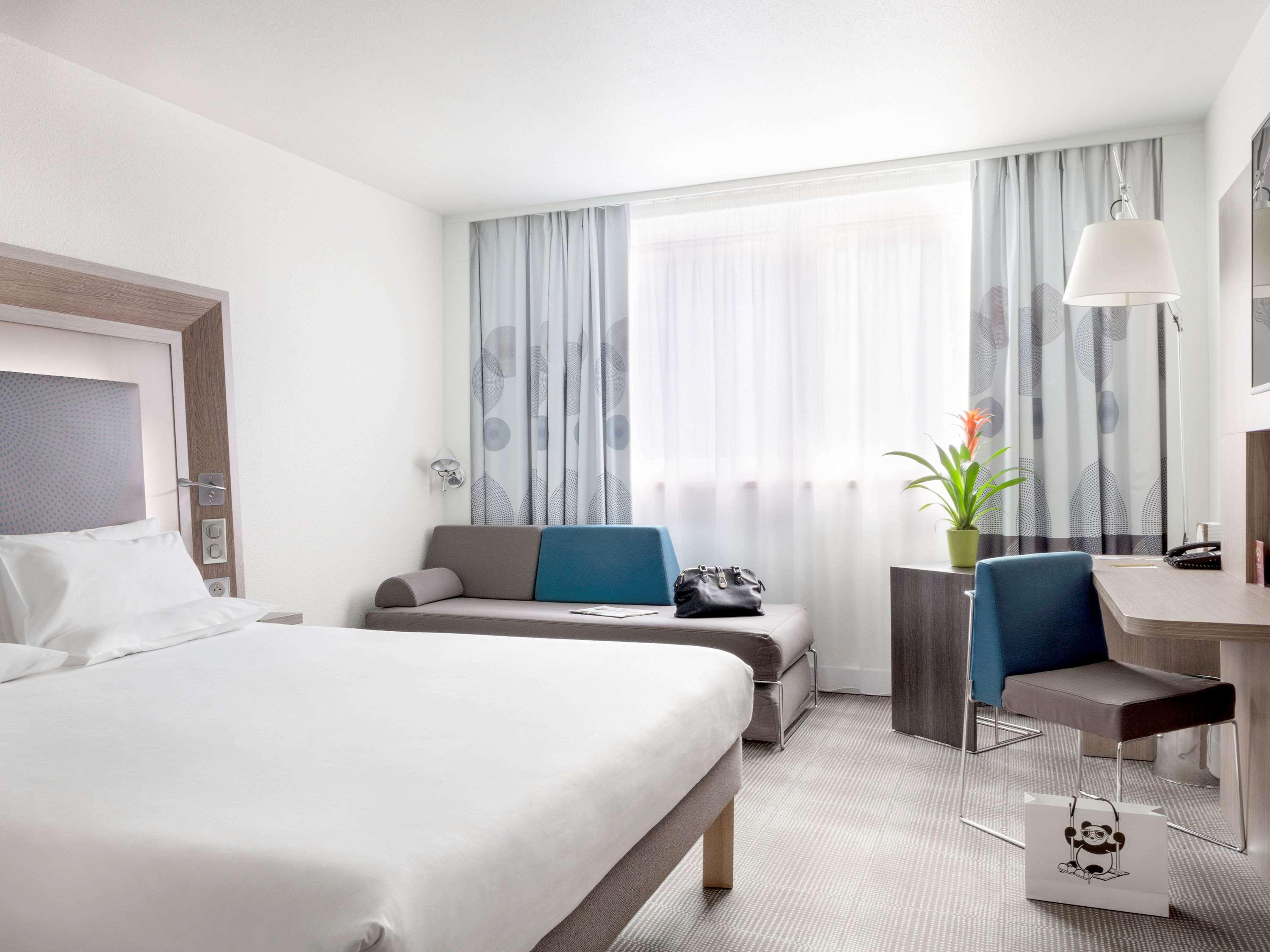 Double Queen Size Bed