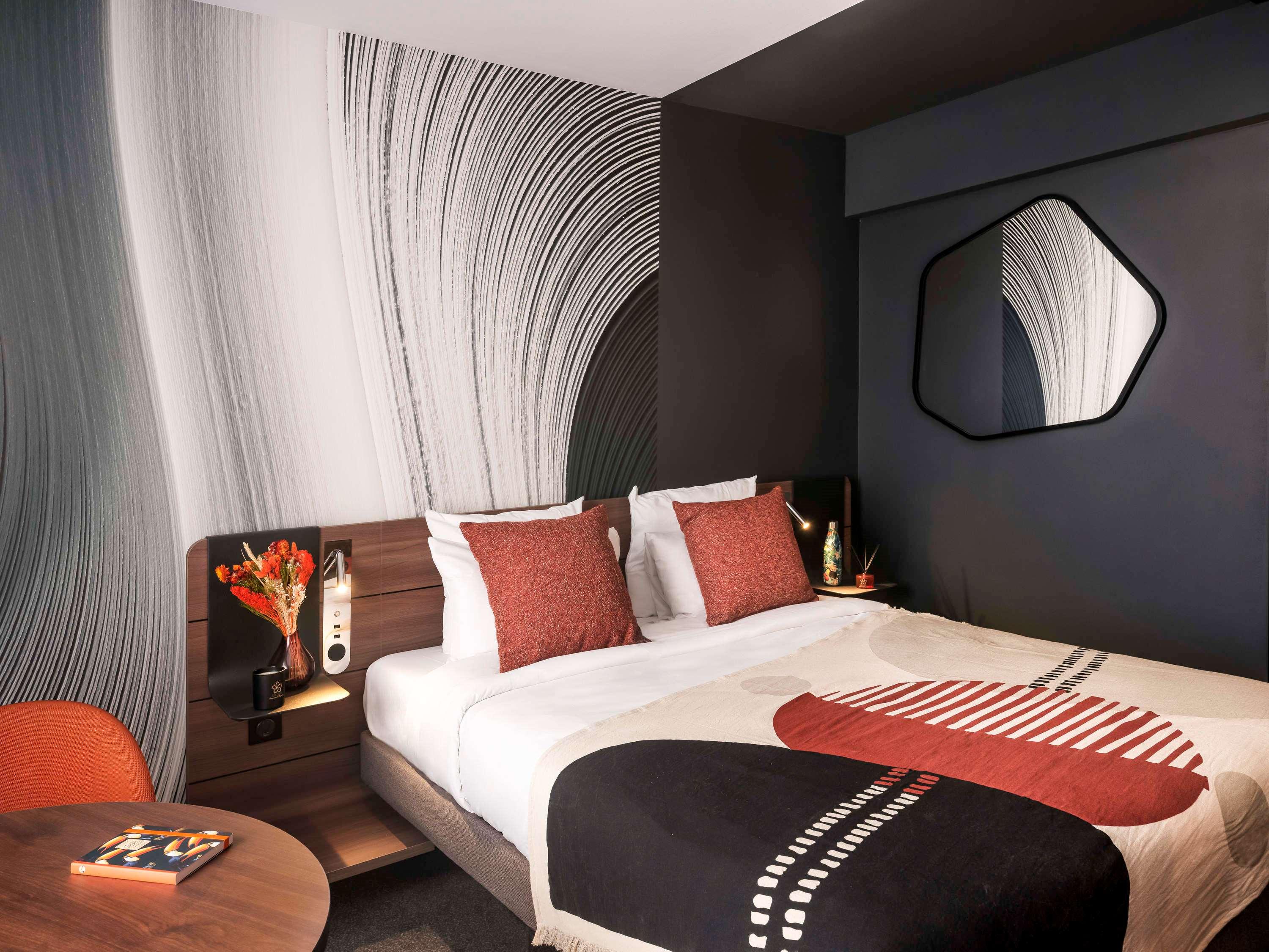 Double Classic Double Bed