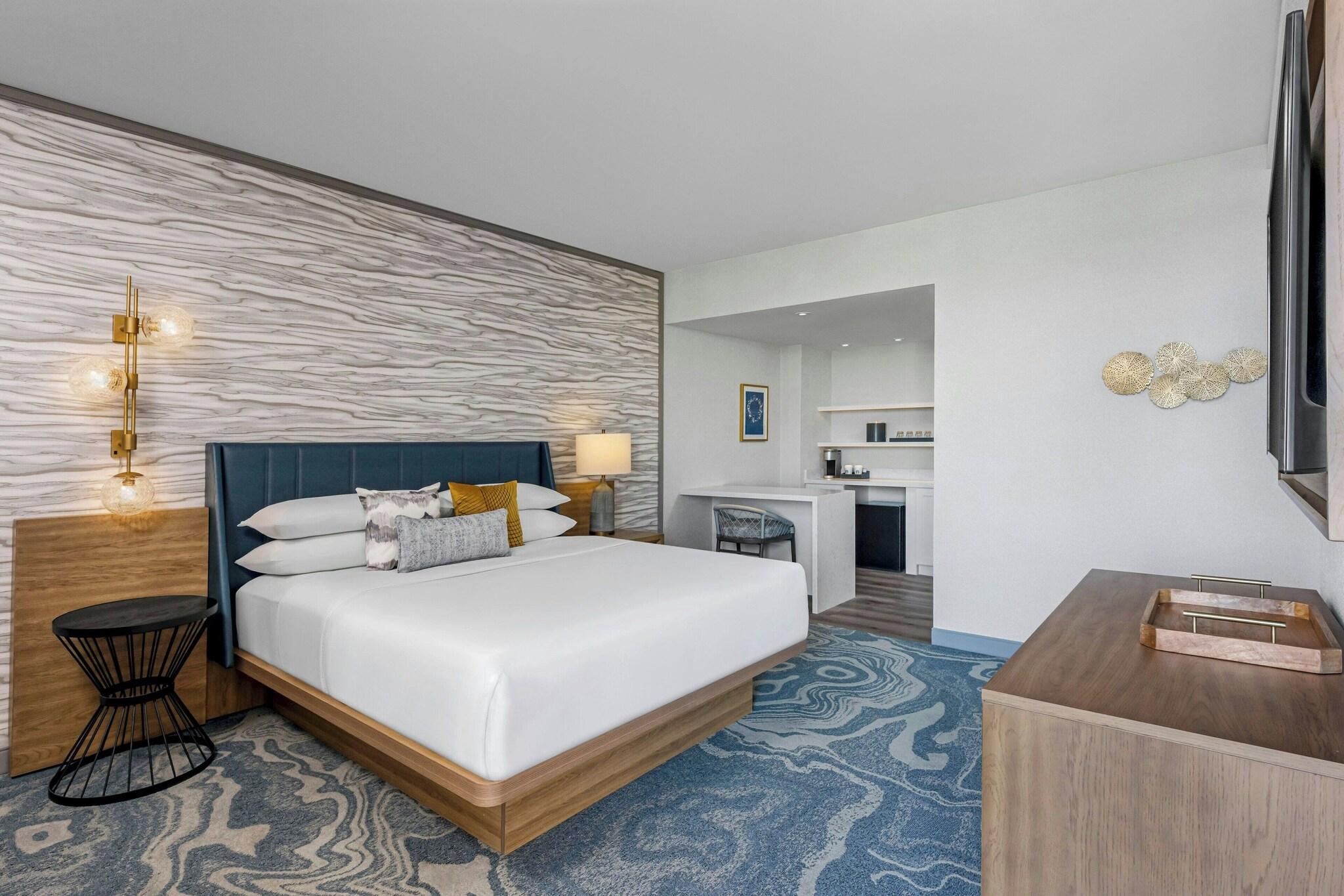 Studio King Size Bed