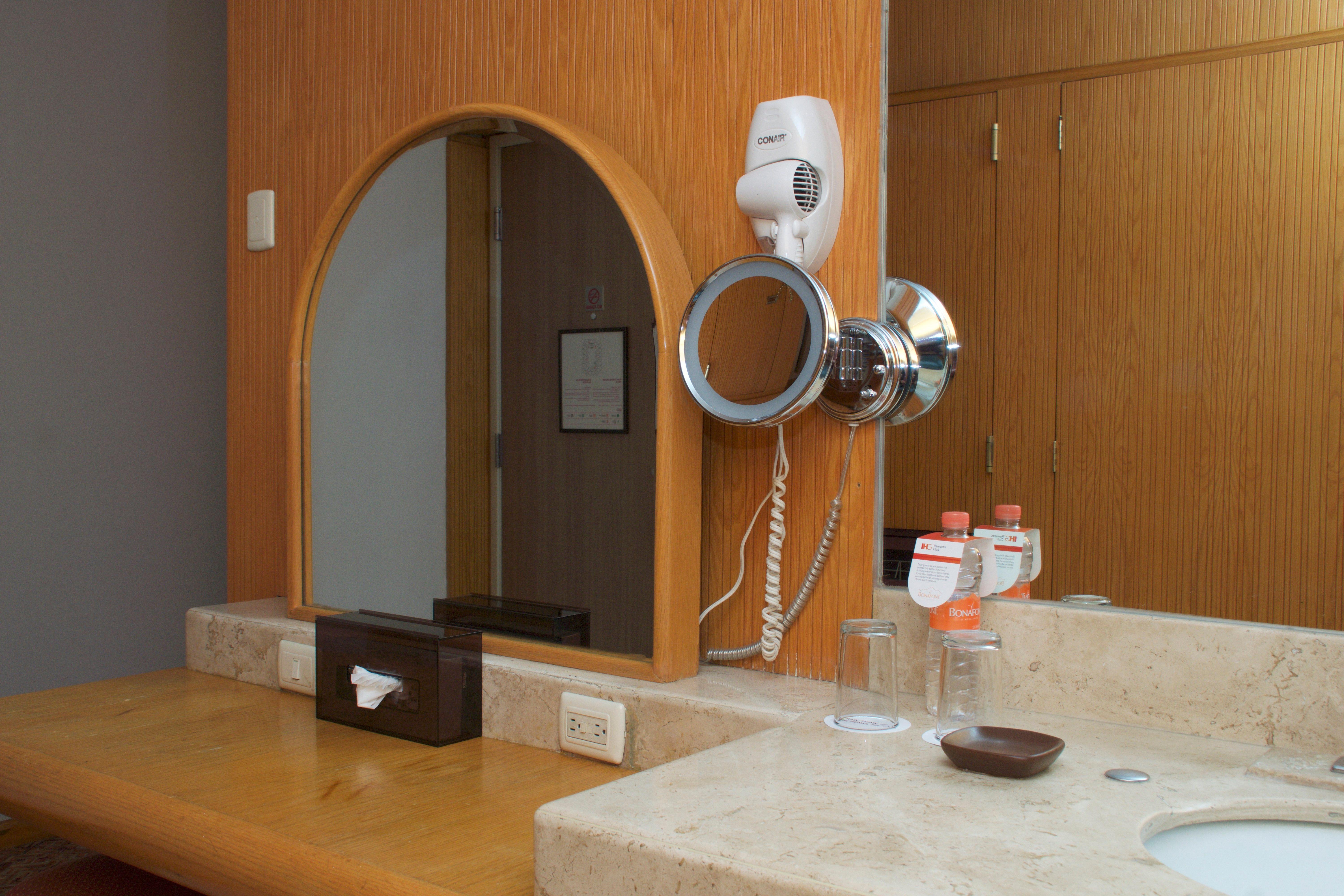 Suite King Bed Non Smoking