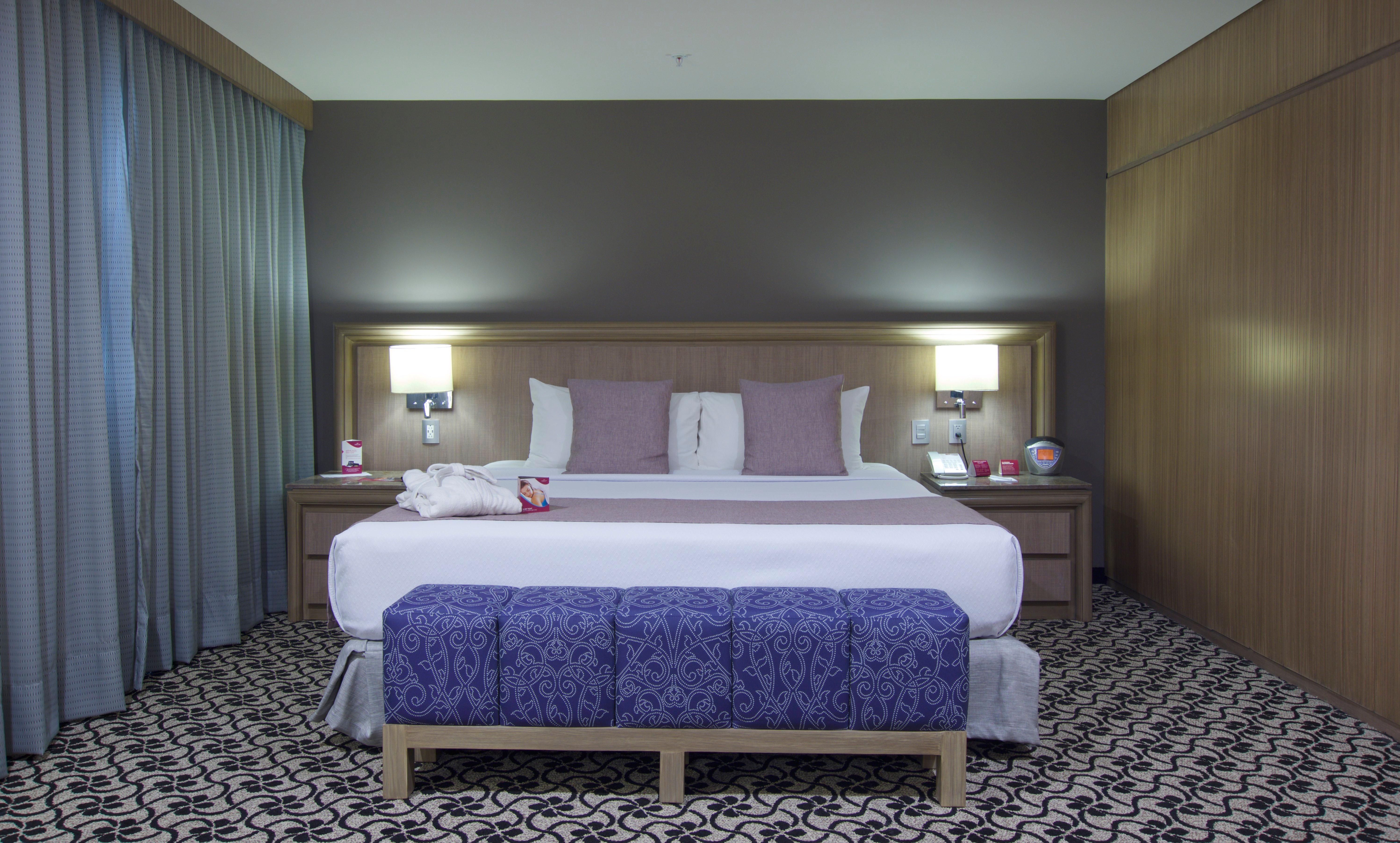 Junior Suite King Size Bed