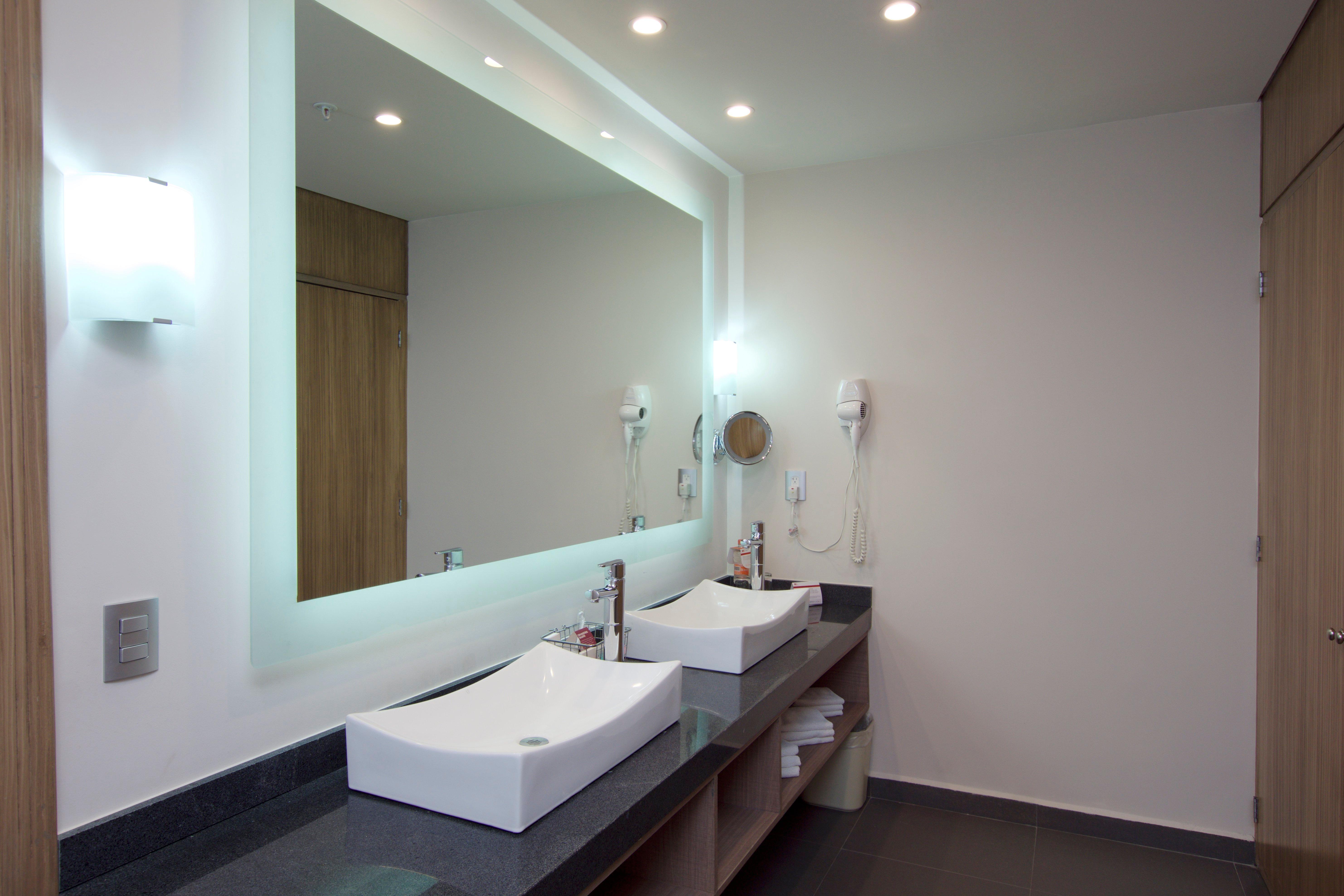 Junior Suite King Size Bed