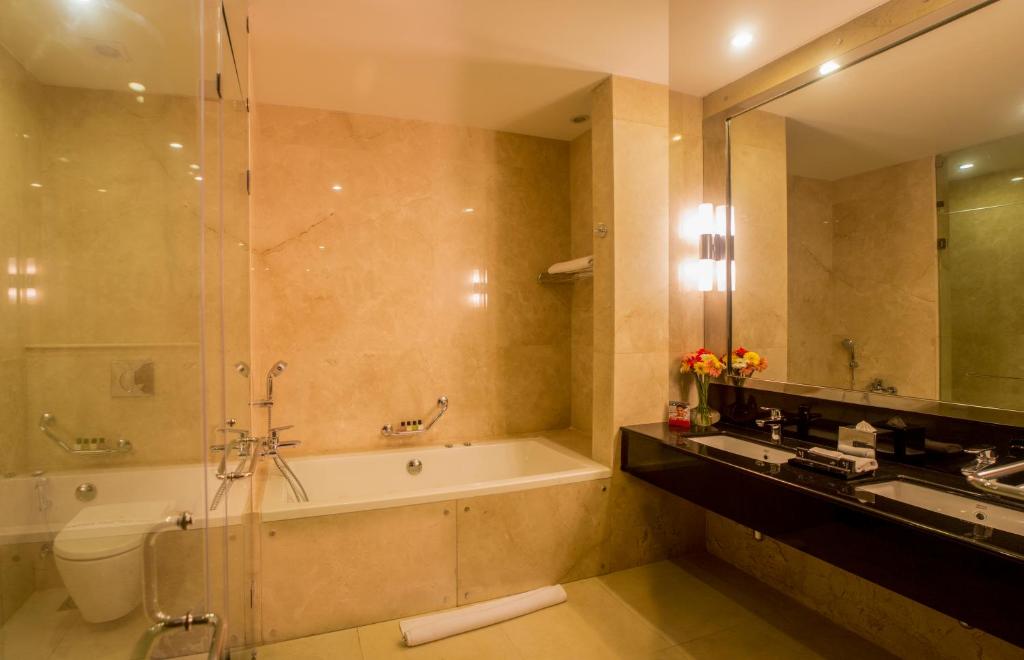 Suite Sea View King Bed