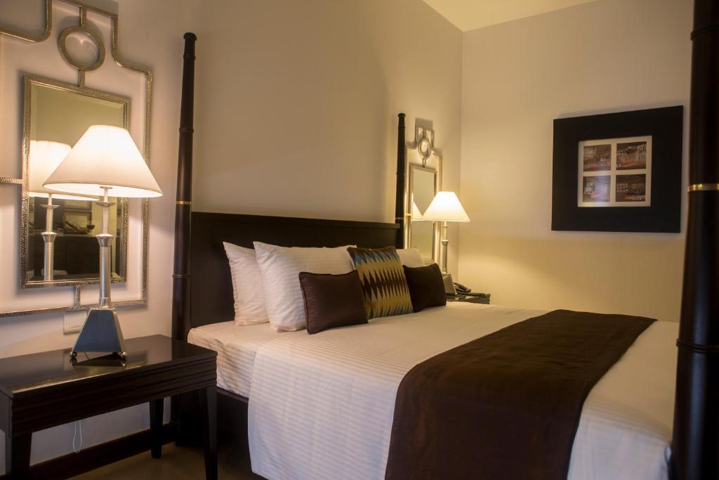 Suite Sea View King Bed