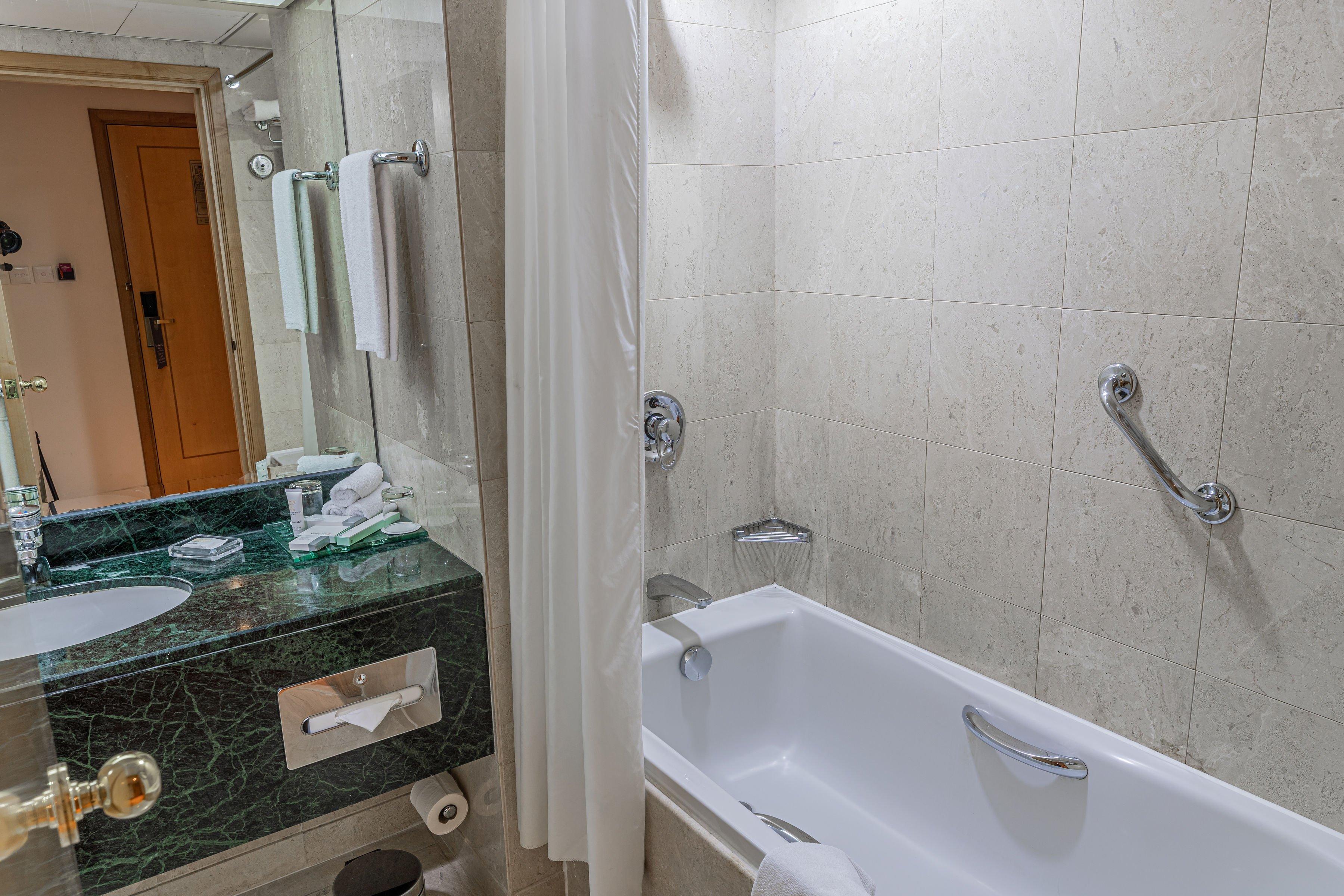 Double Queen Size Bed