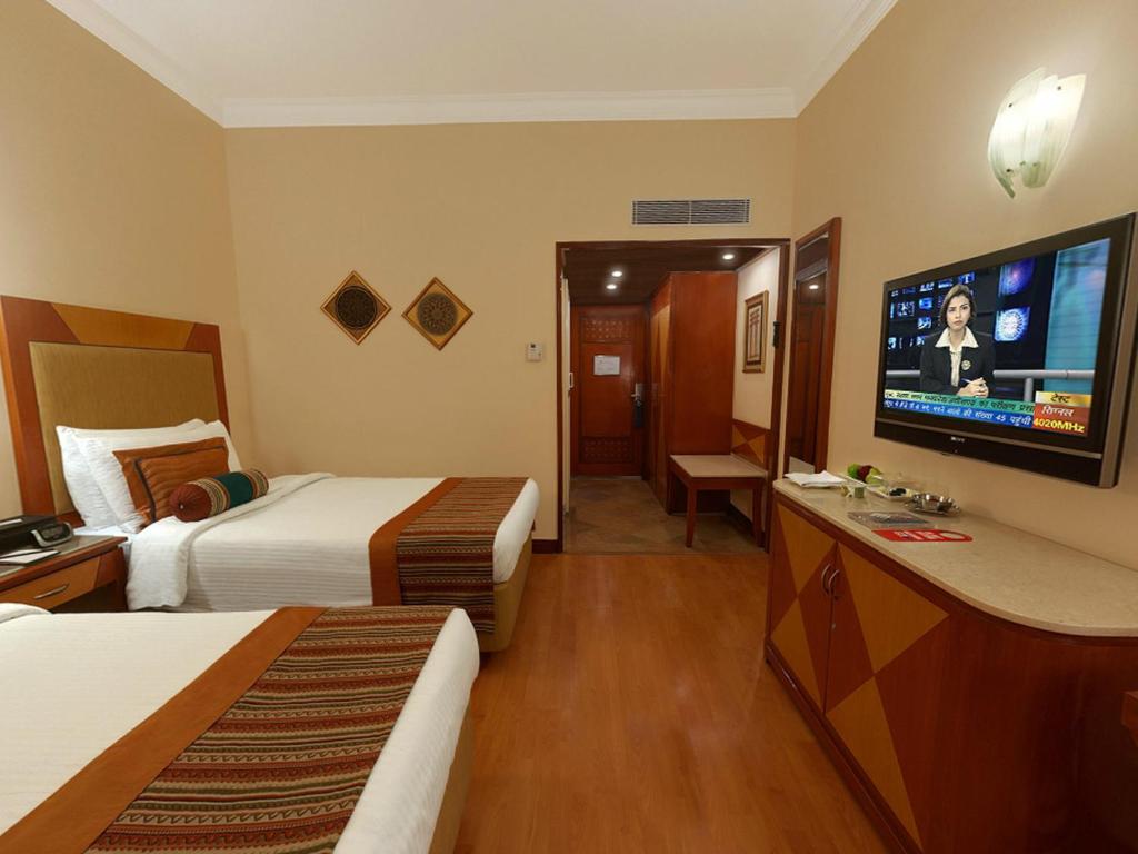 Double Club Executive