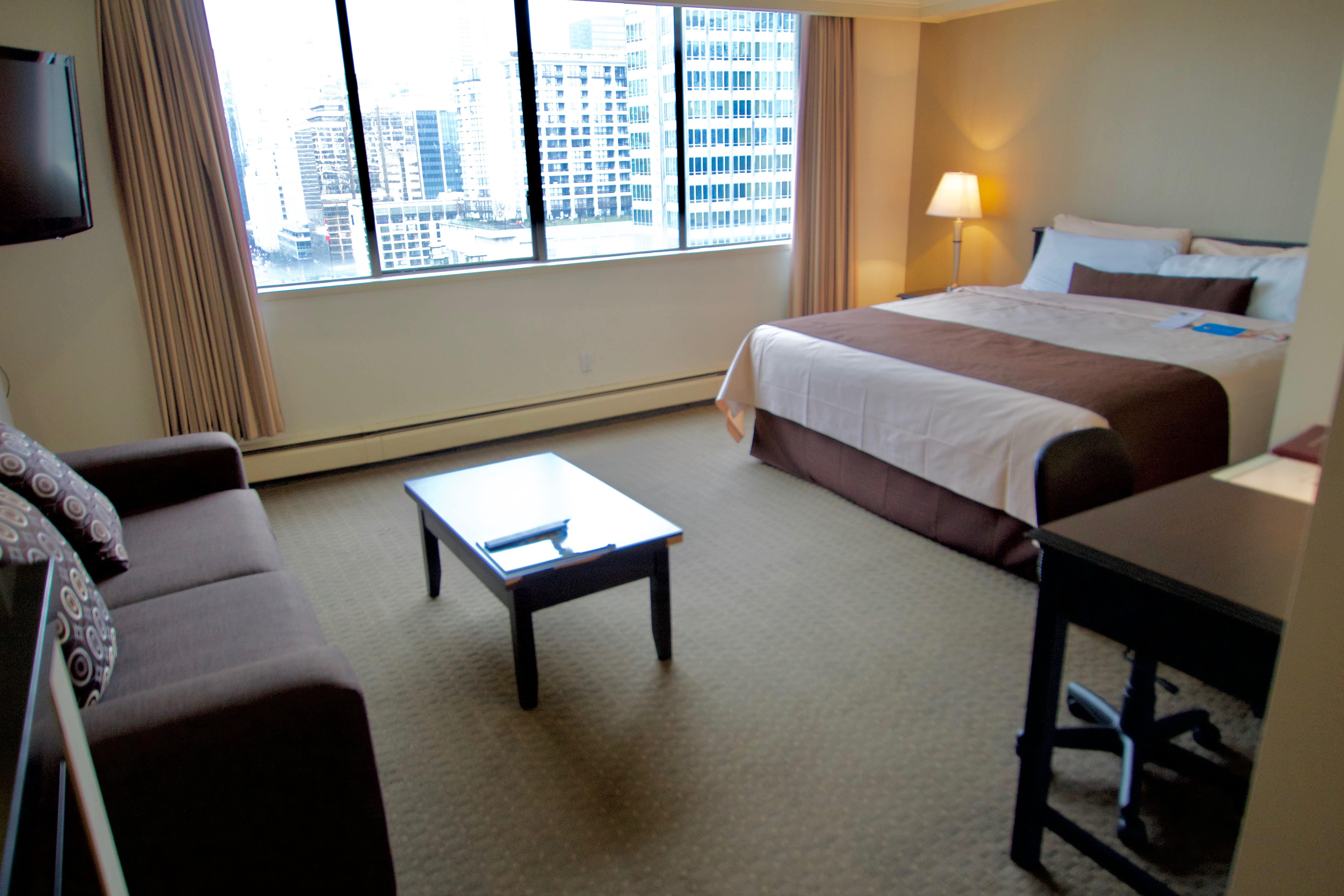 Studio King Size Bed