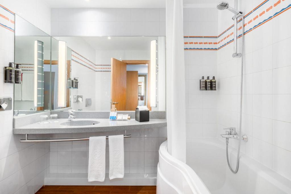 Double or Twin Connecting Room