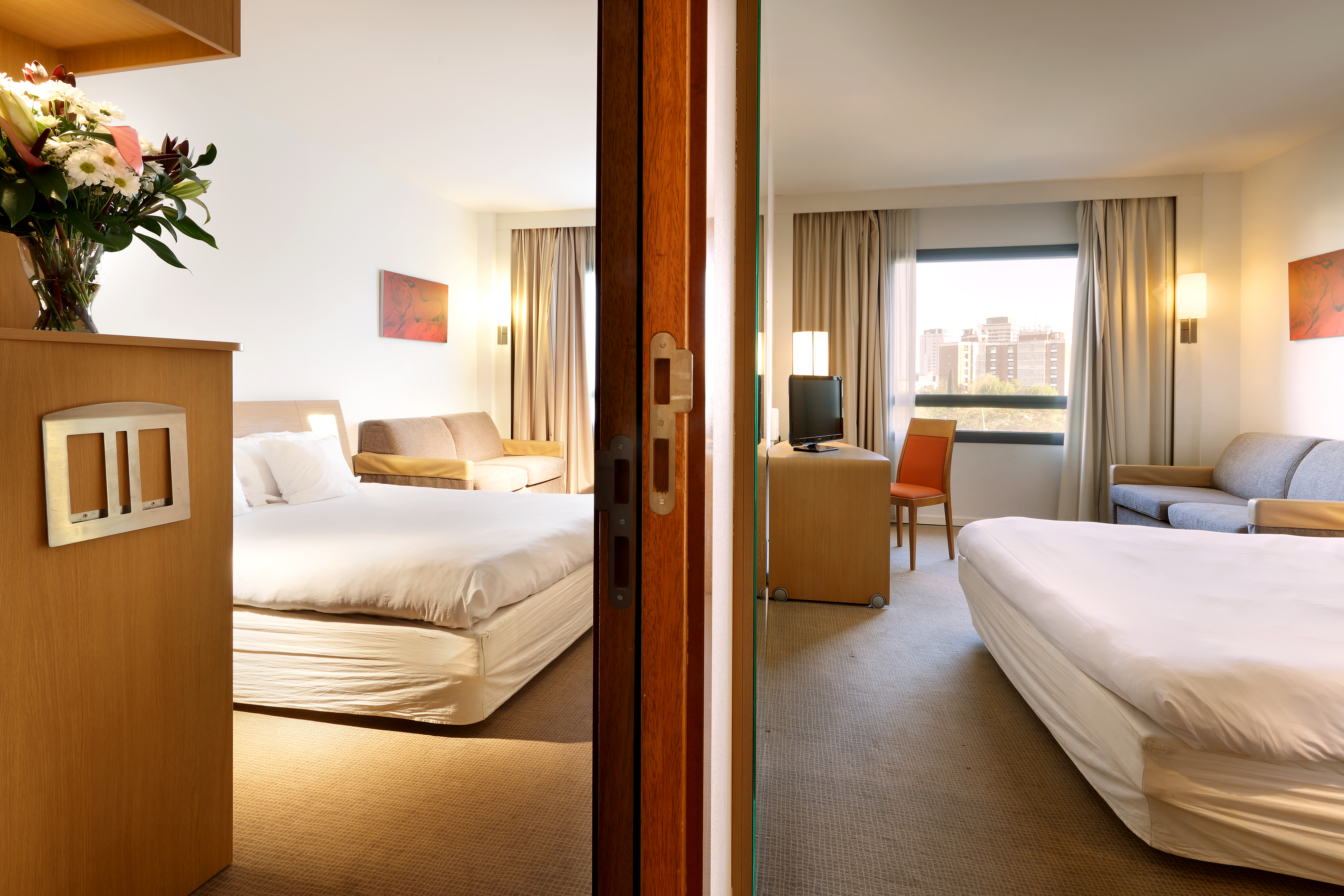 Double Connecting Room