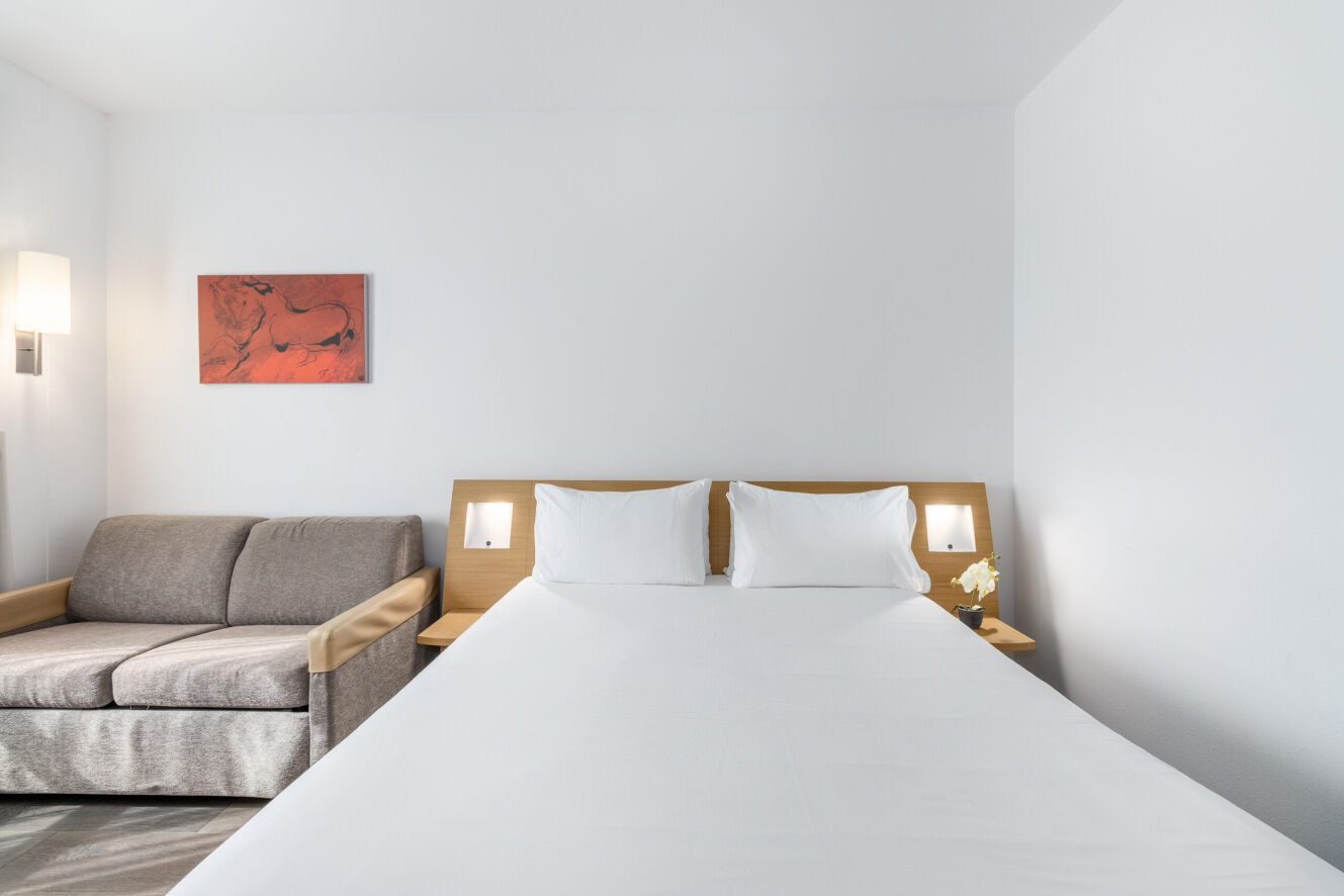 Double Connecting Room