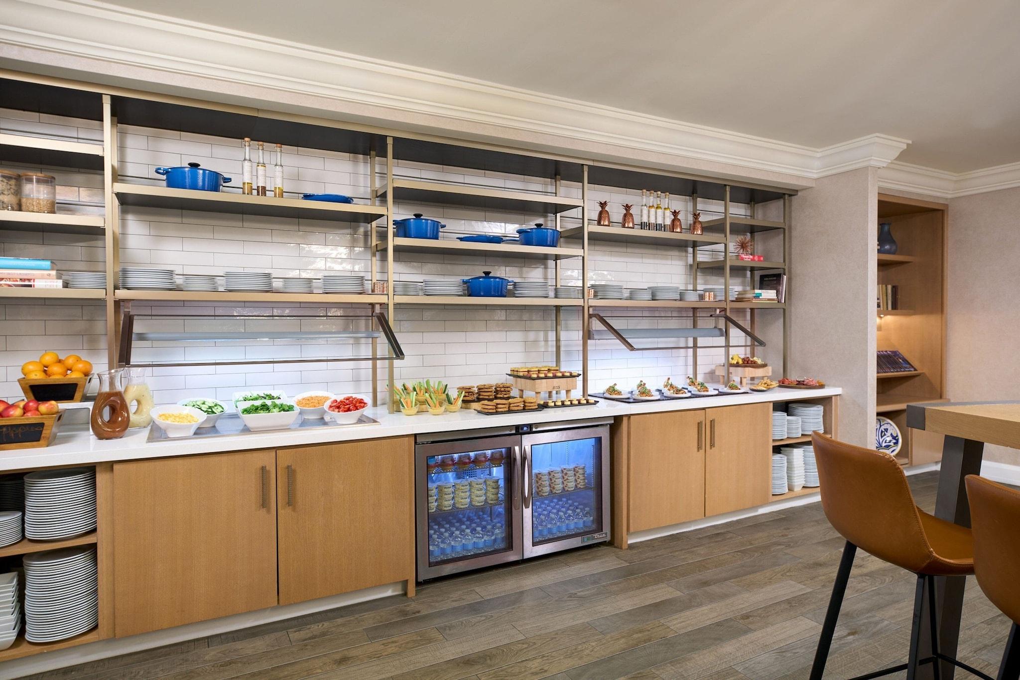 Double Club King Bed