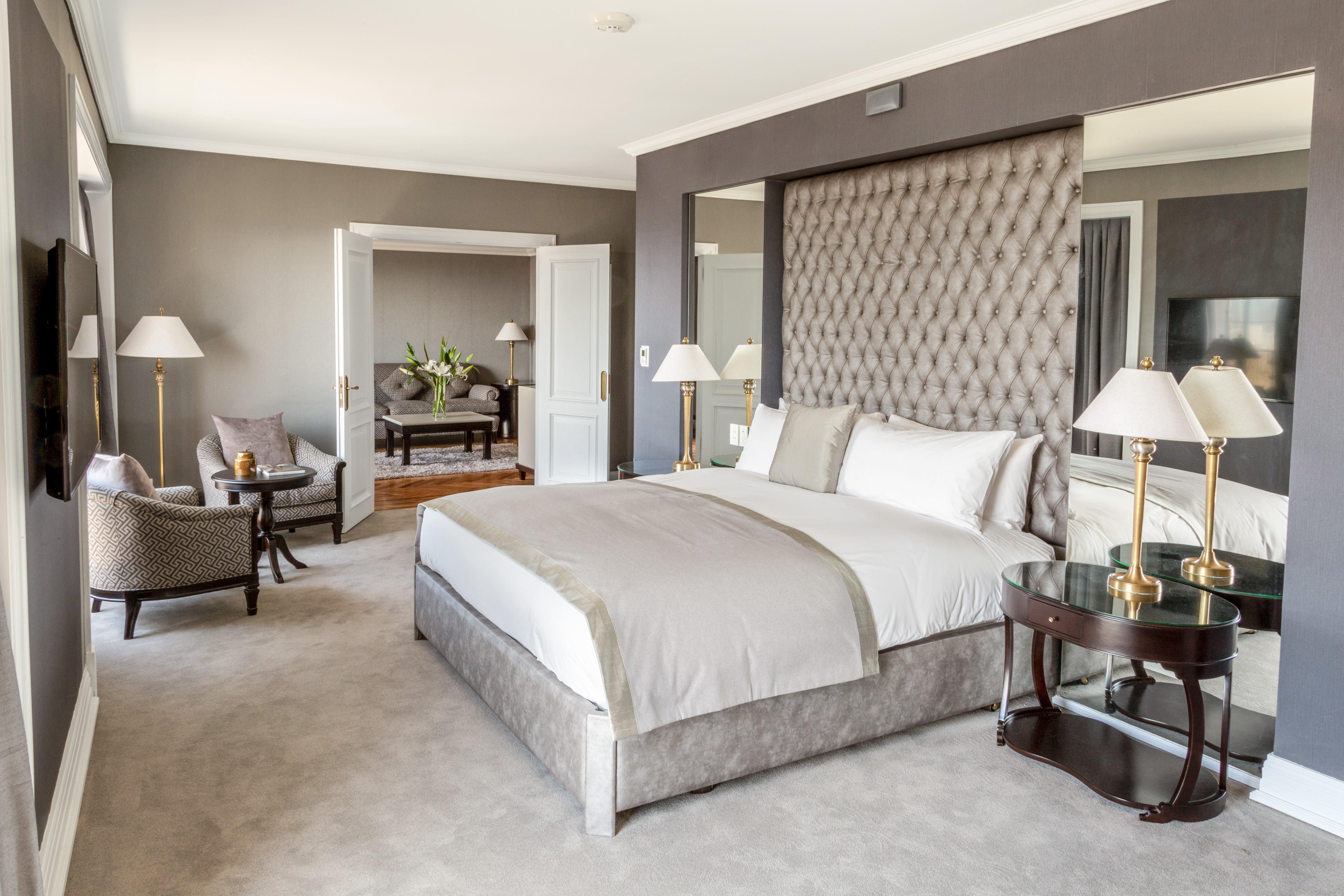 Suite King Size Bed