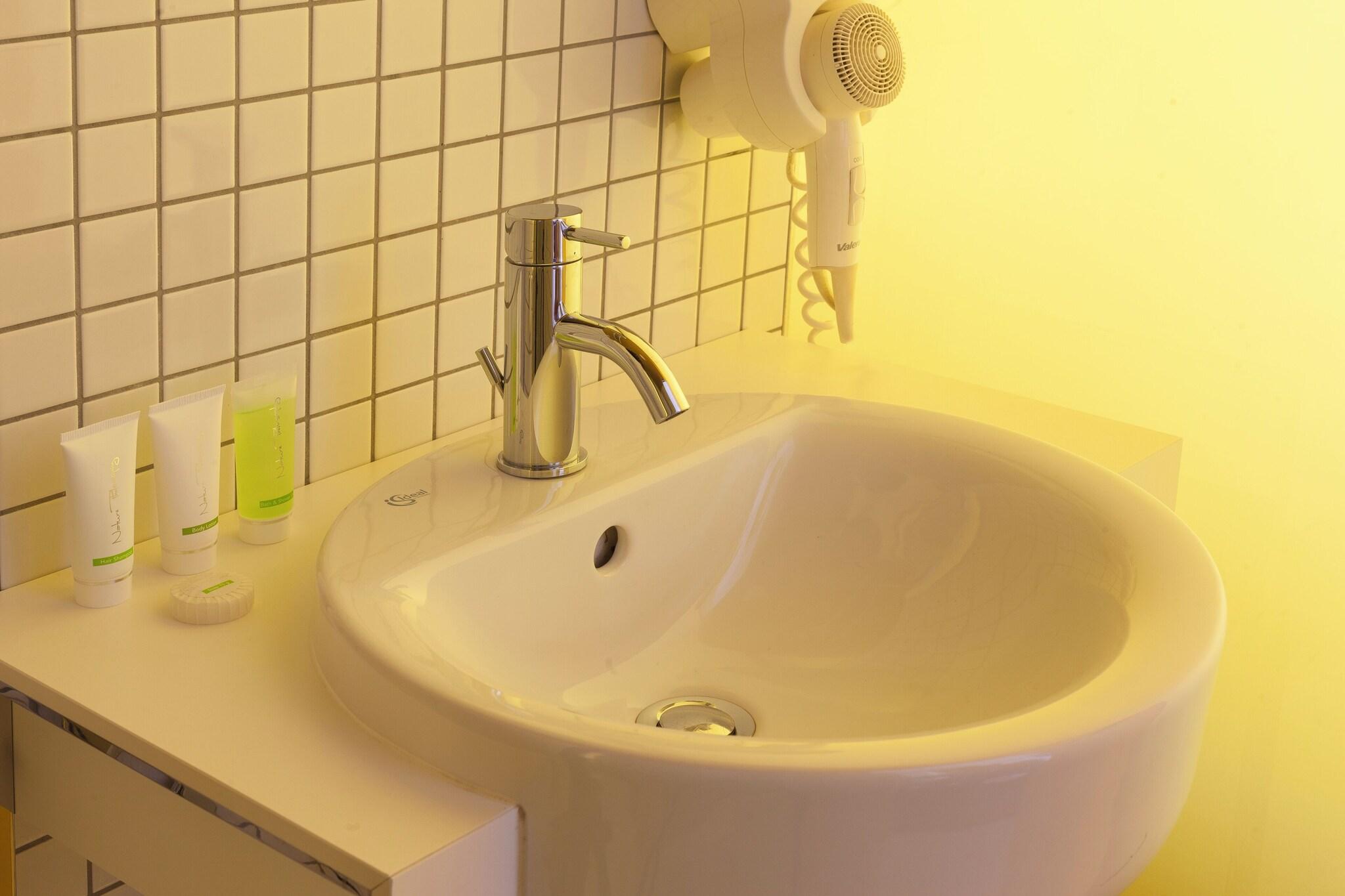 Double or Twin King Size Bed