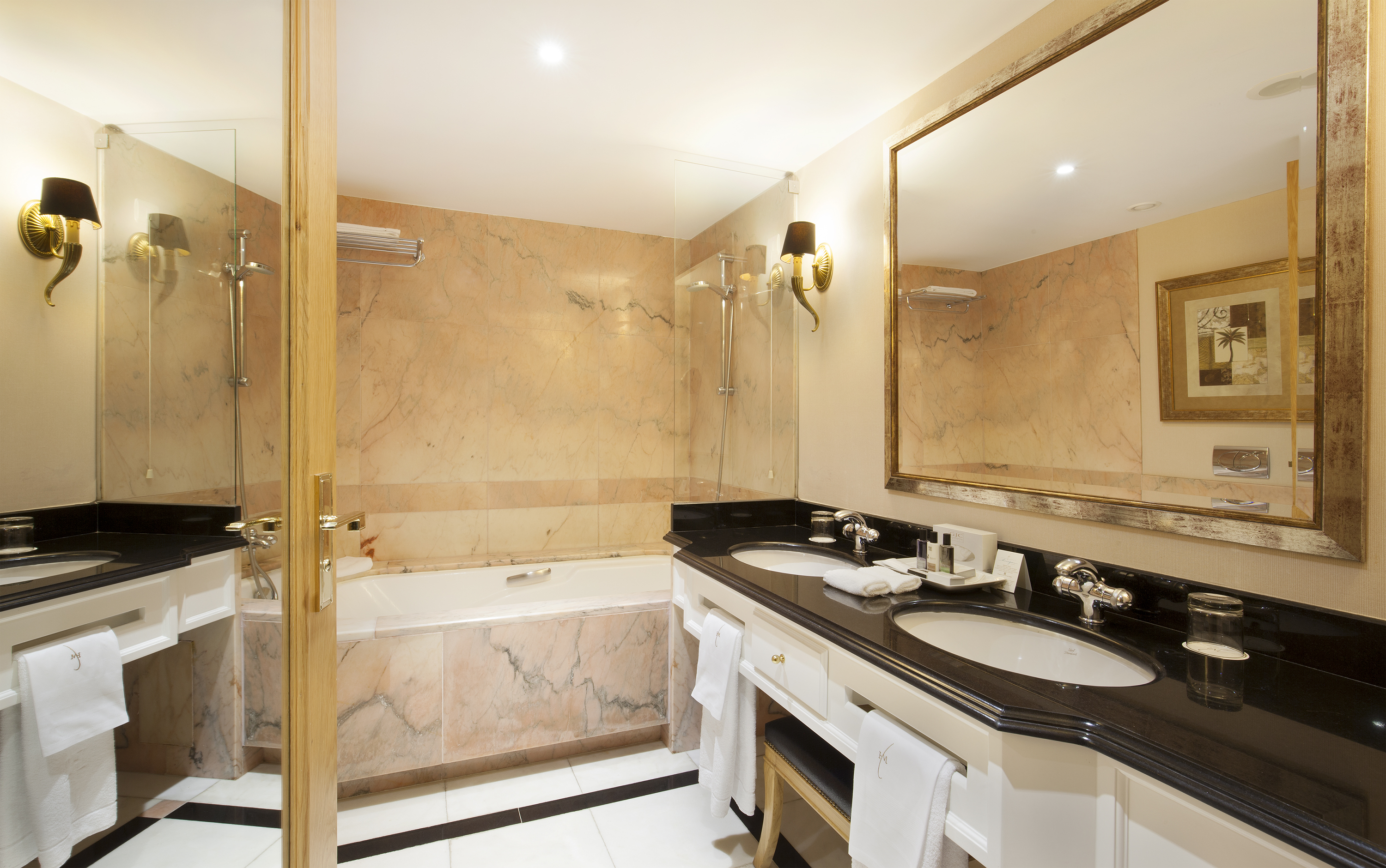 Double or Twin Superior