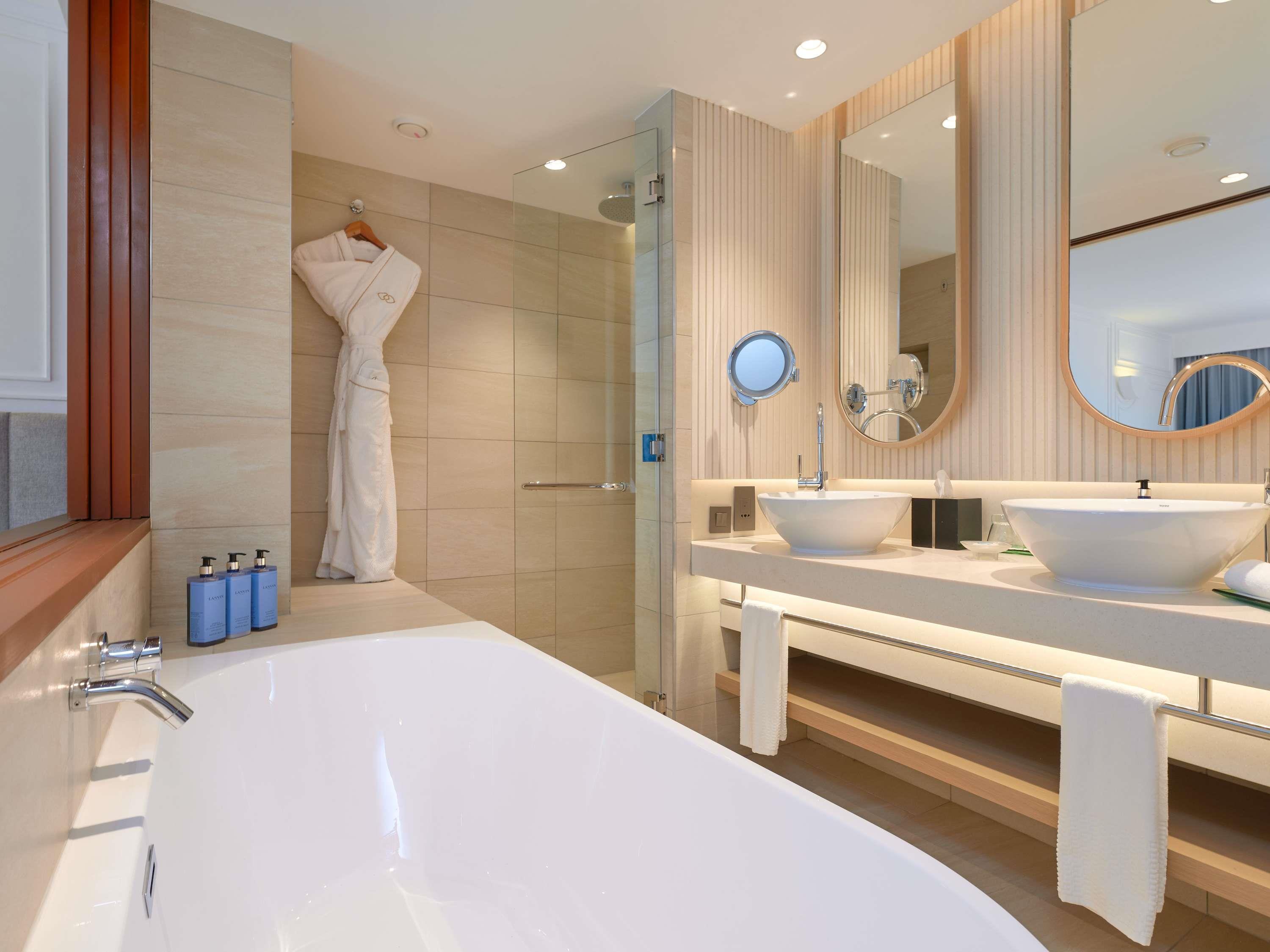 Double or Twin Luxury Ocean View