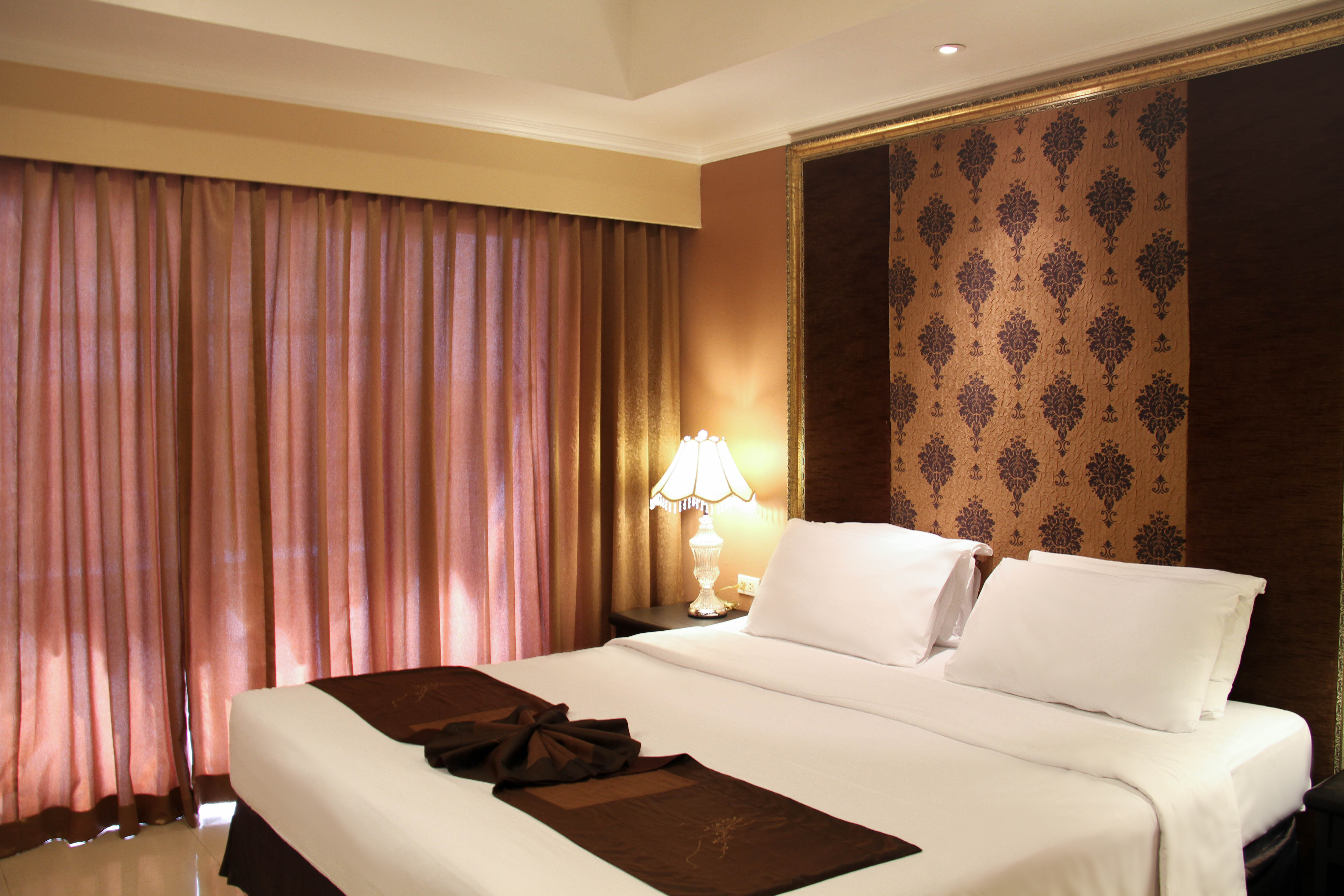 Double or Twin Deluxe