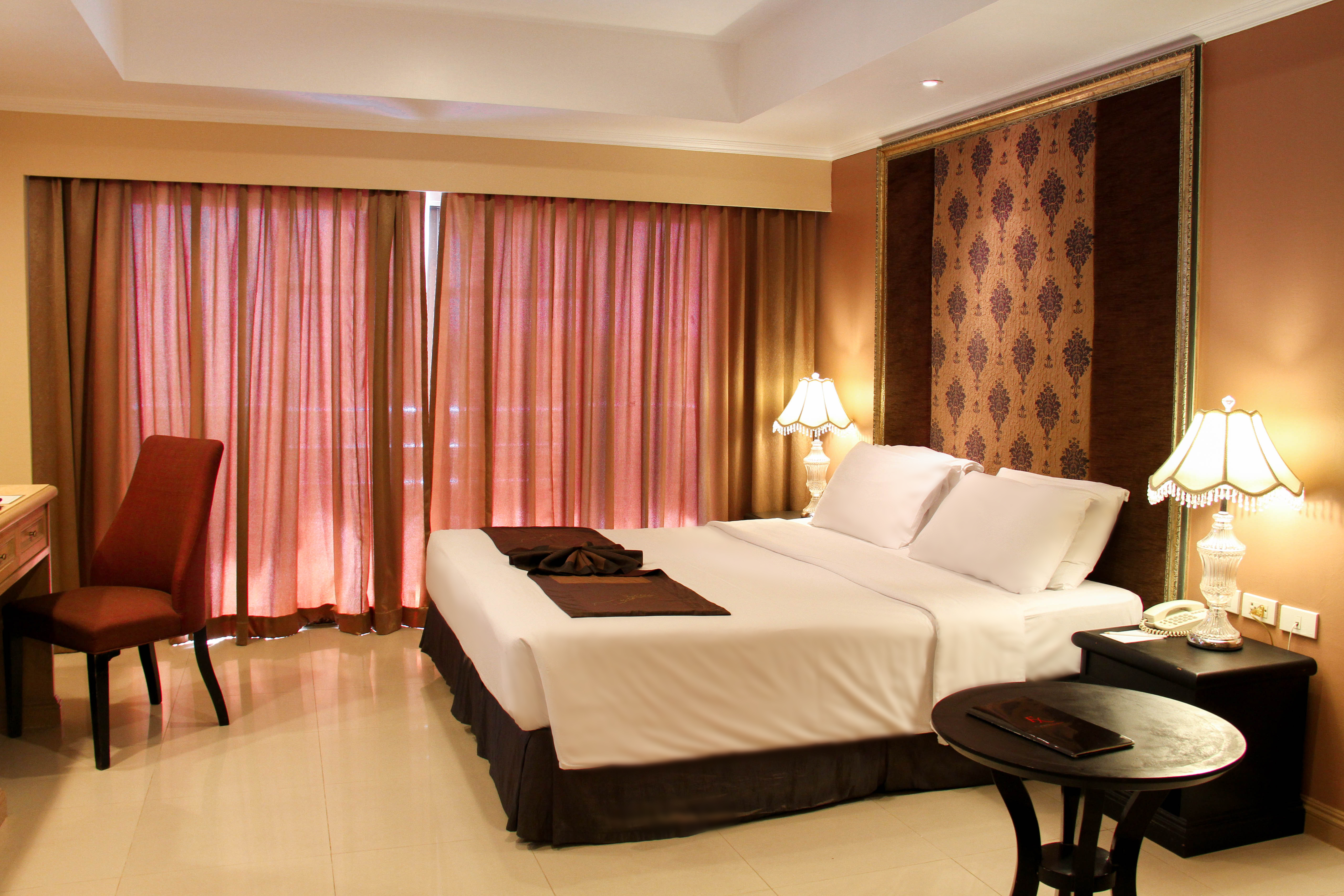 Double or Twin Deluxe