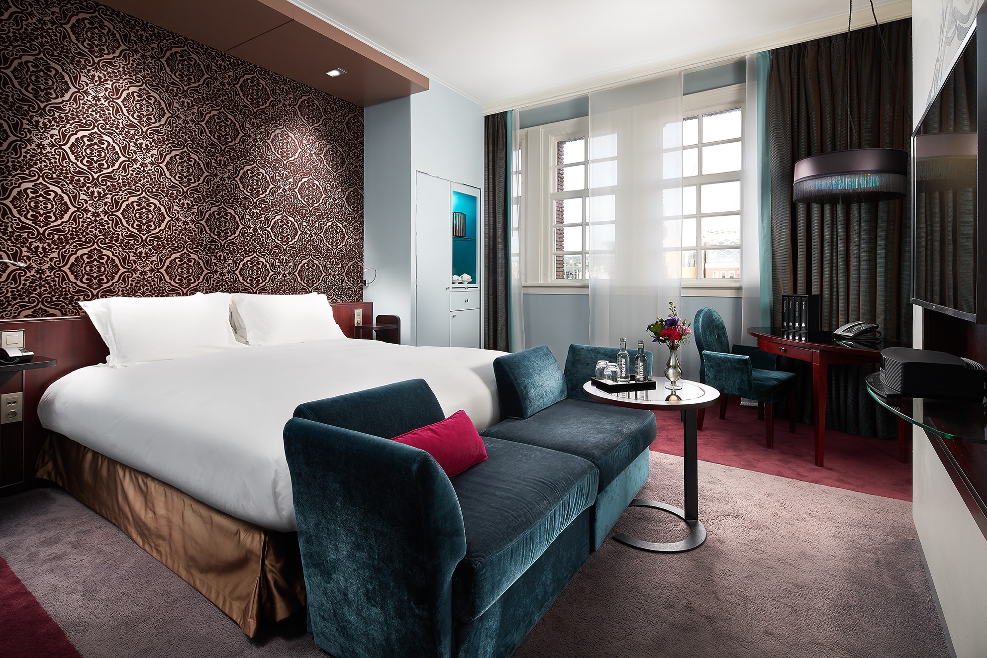 Double Single Luxury