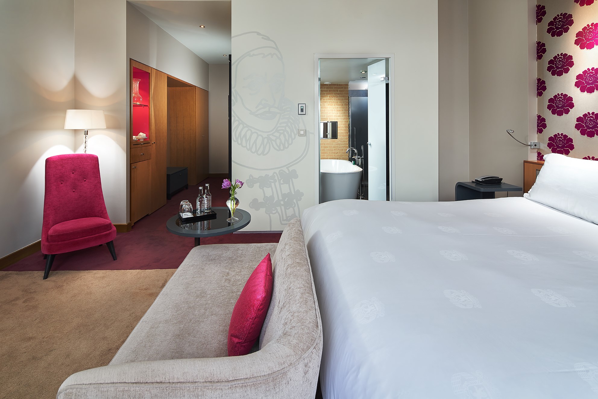 Junior Suite with Views