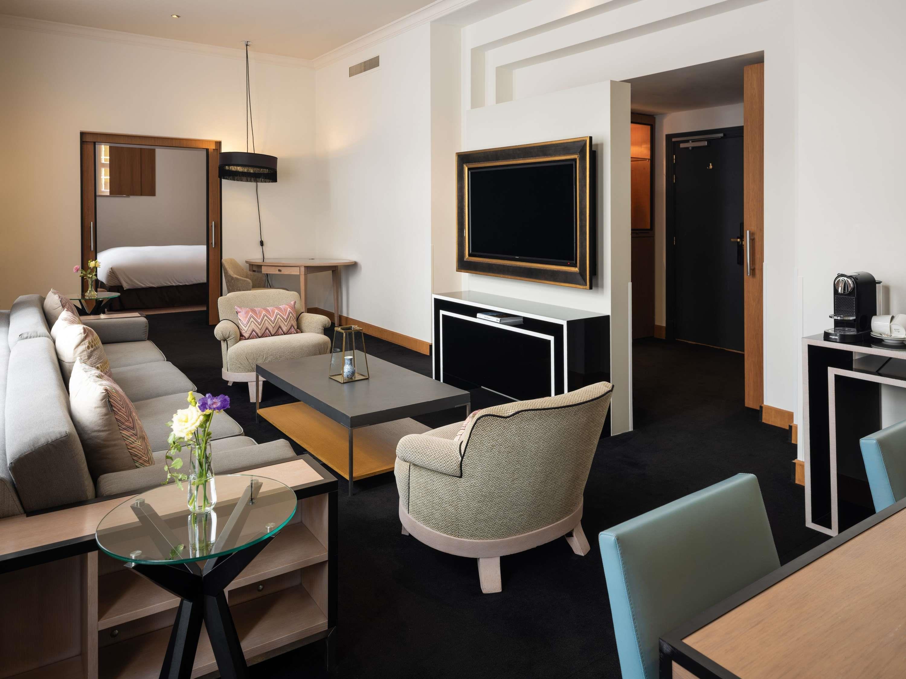 Suite Garden View King Bed
