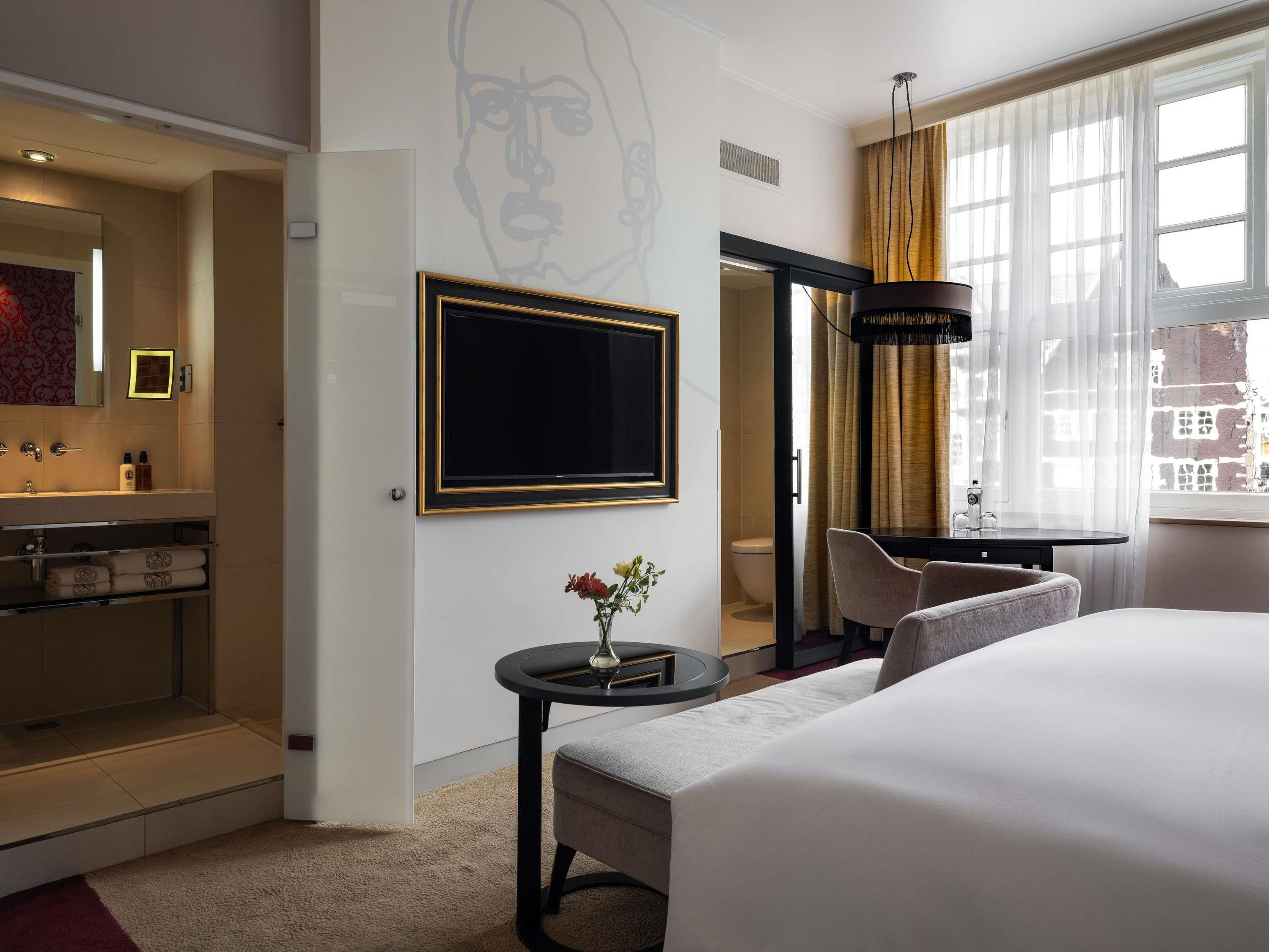 Double Single Luxury