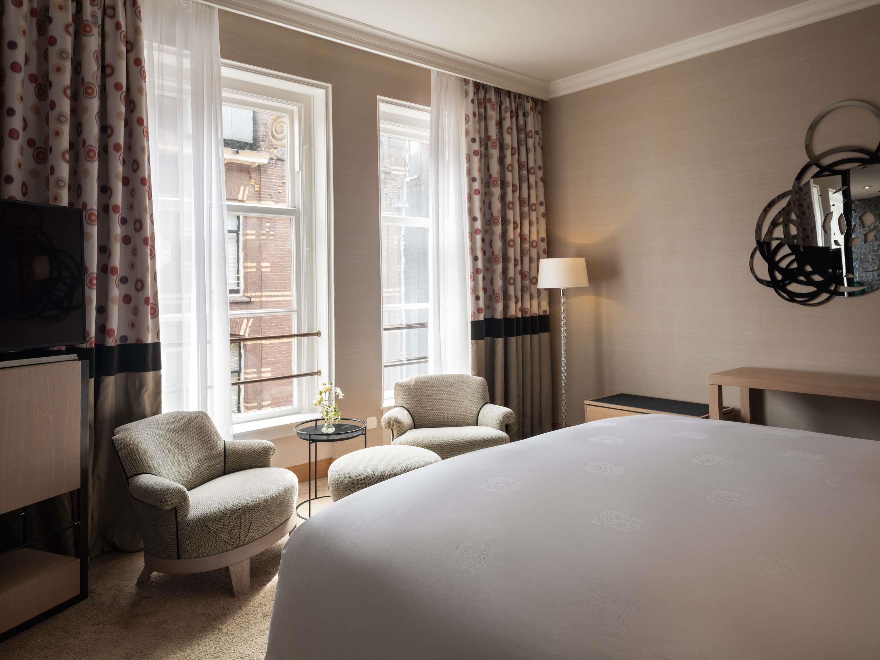 Suite Garden View King Bed