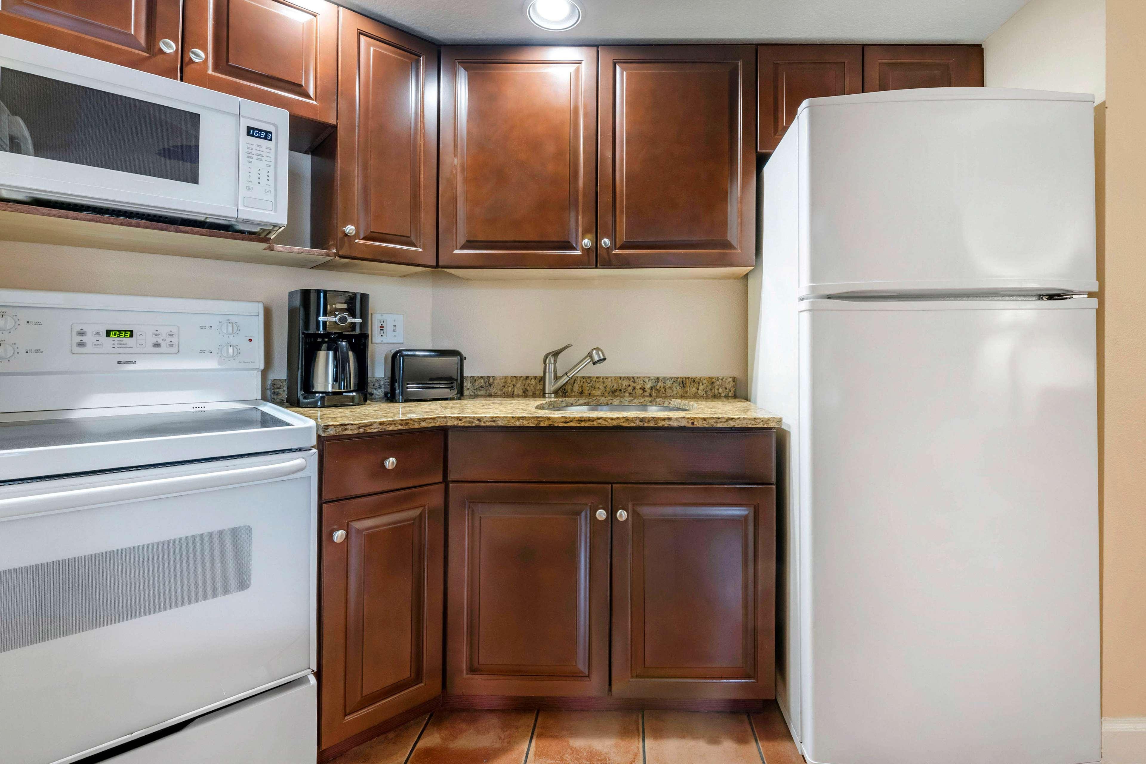 Suite King Bed One Bedroom 