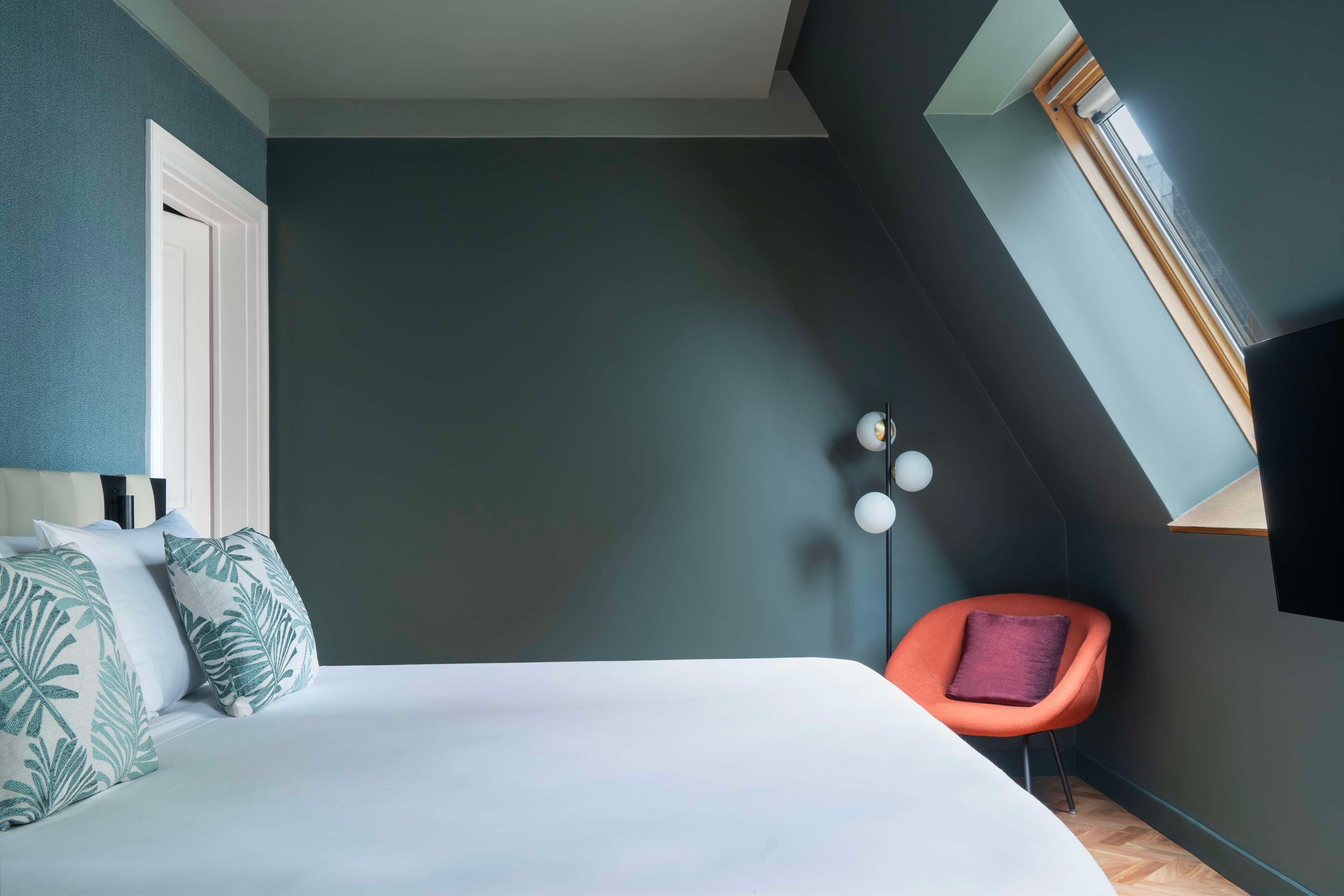 Double Single Premium