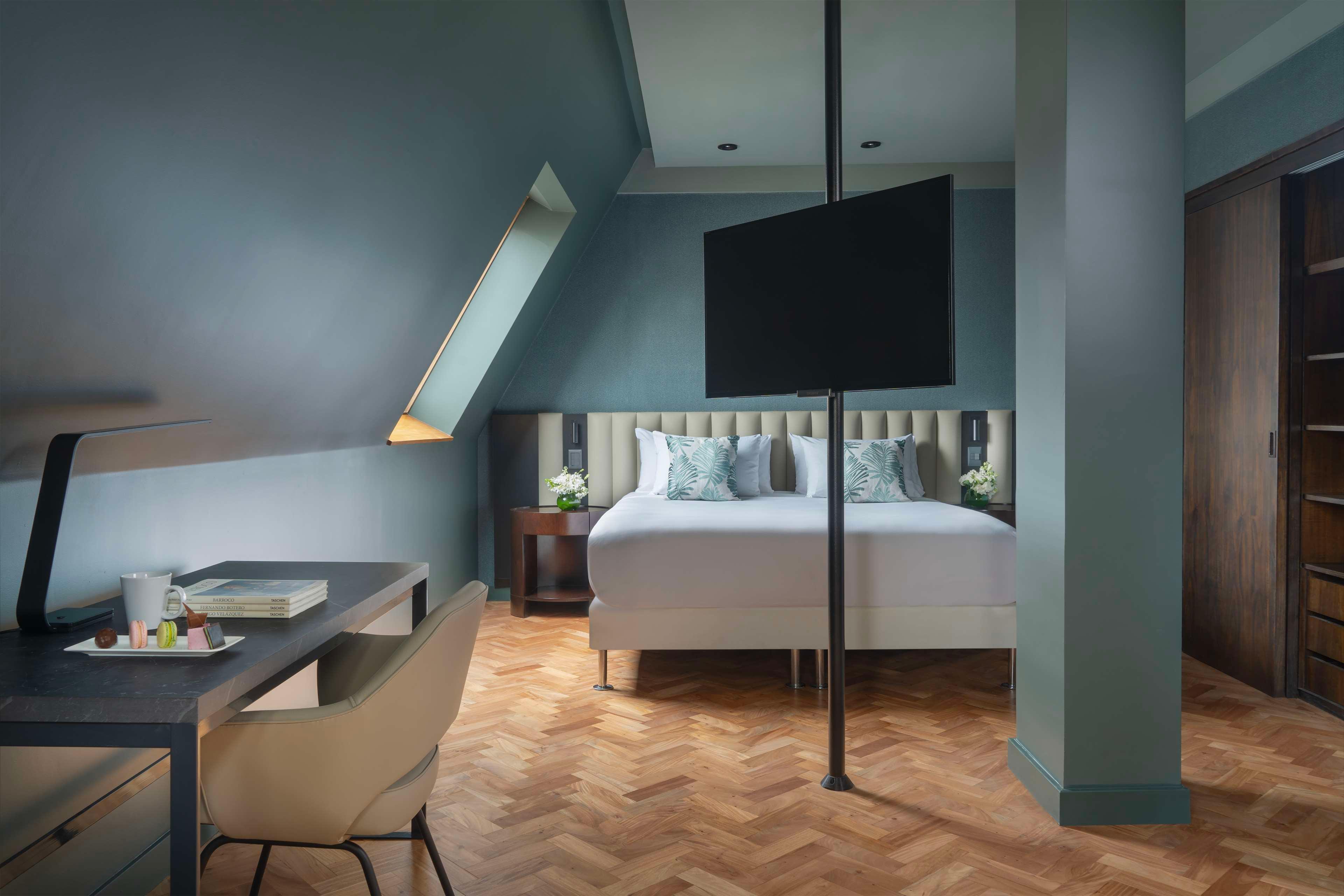 Junior Suite with Balcony