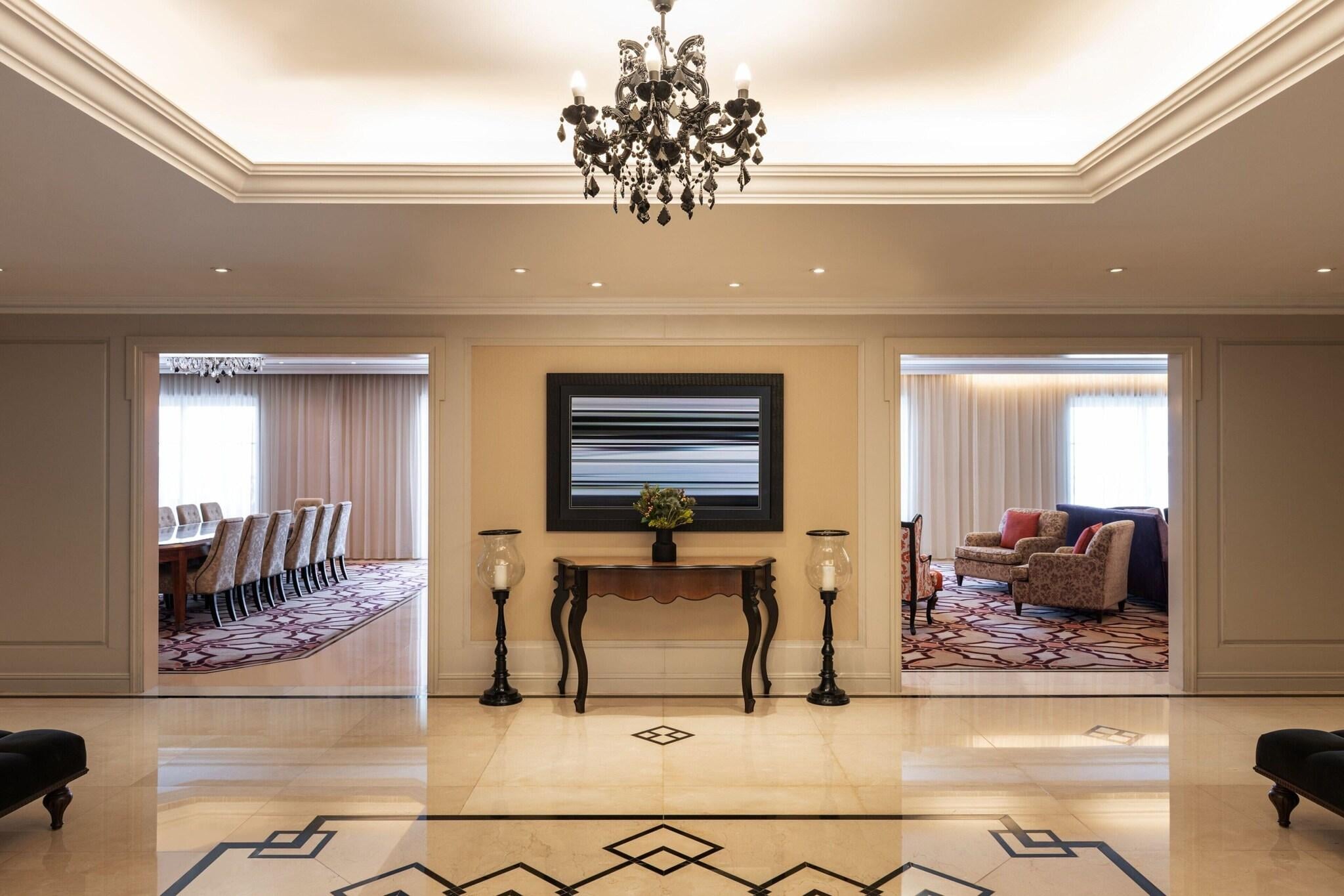 Suite Grand with Views