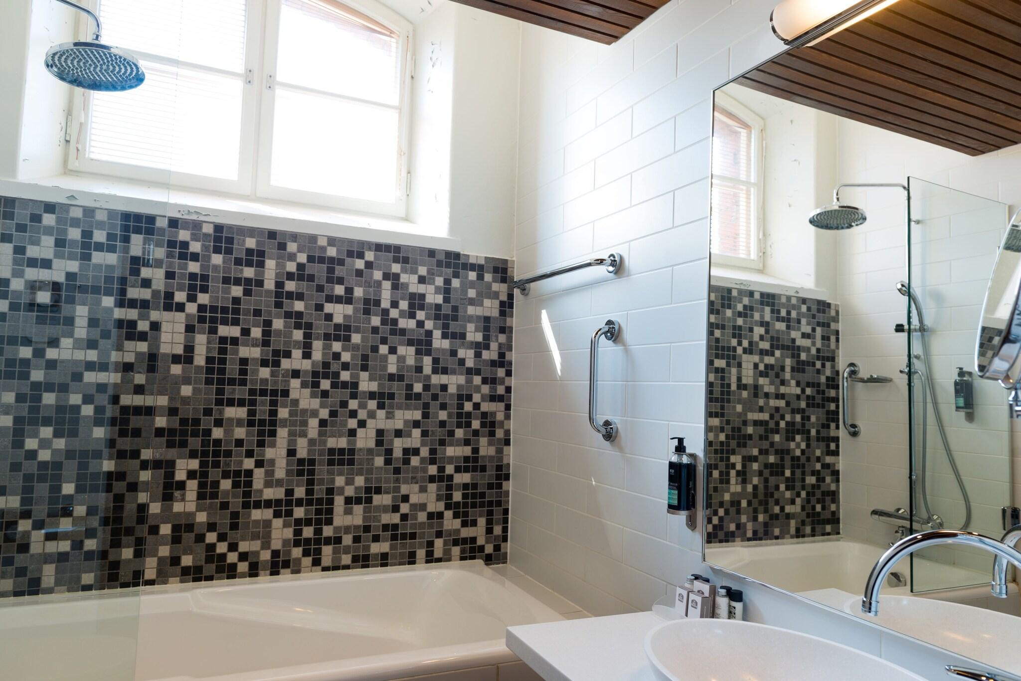 Double Superior with Views