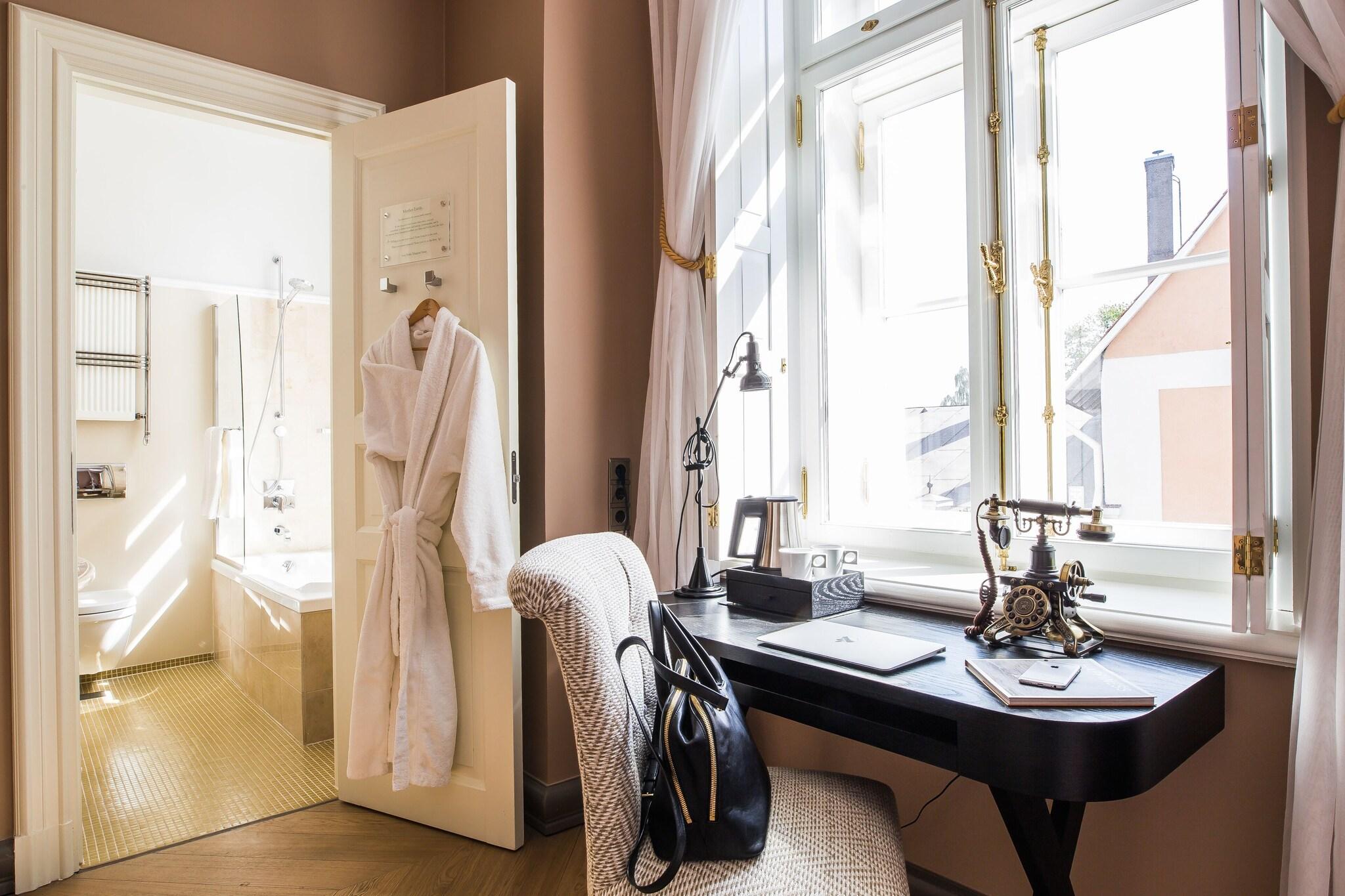 Double Superior City View